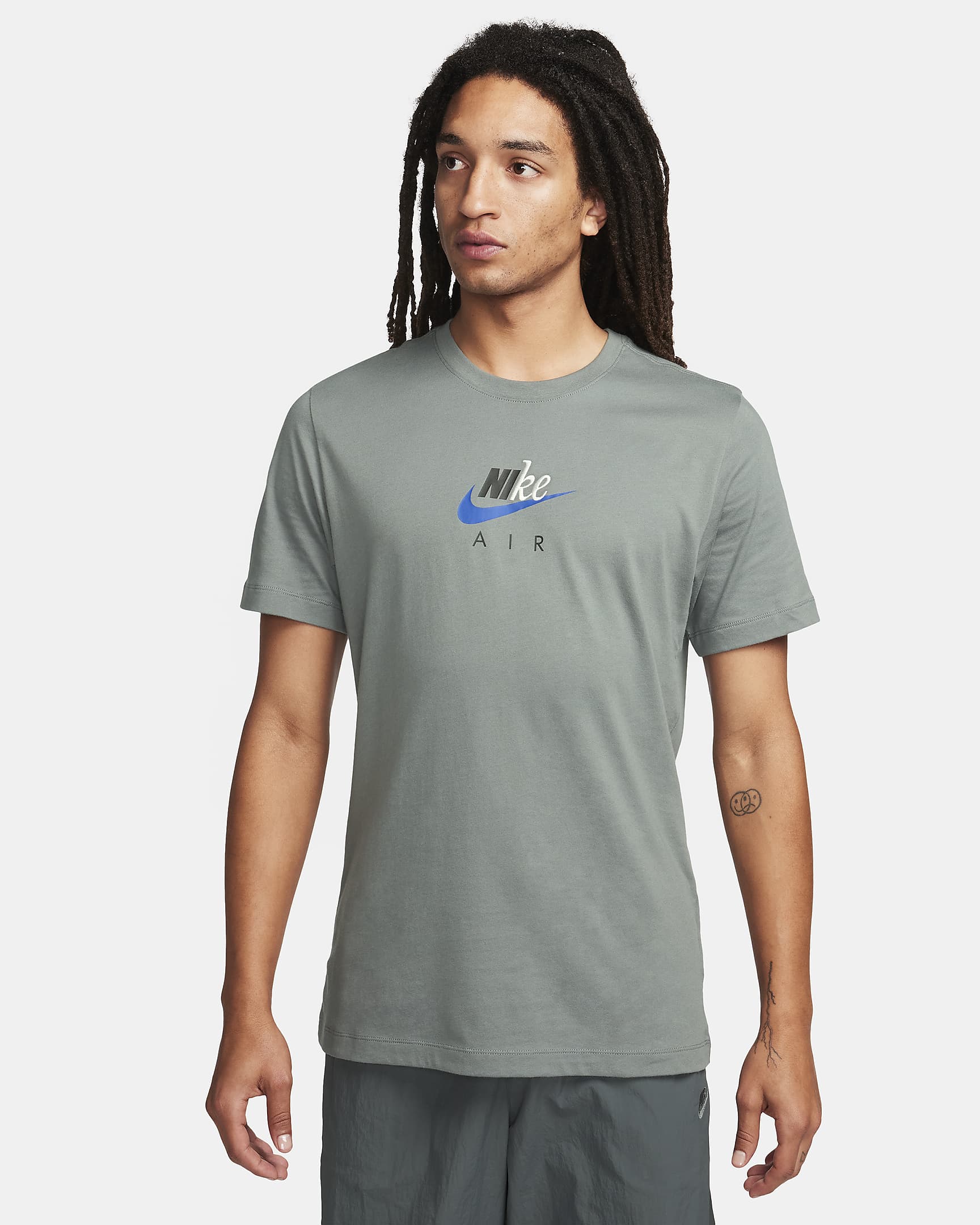 Nike Sportswear Men's T-Shirt - Smoke Grey