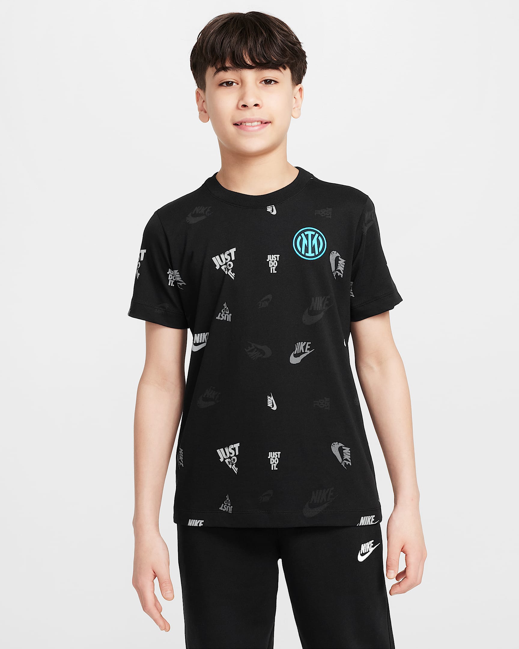 Inter Mailand Nike Fußball-T-Shirt mit Print (ältere Kinder) - Schwarz