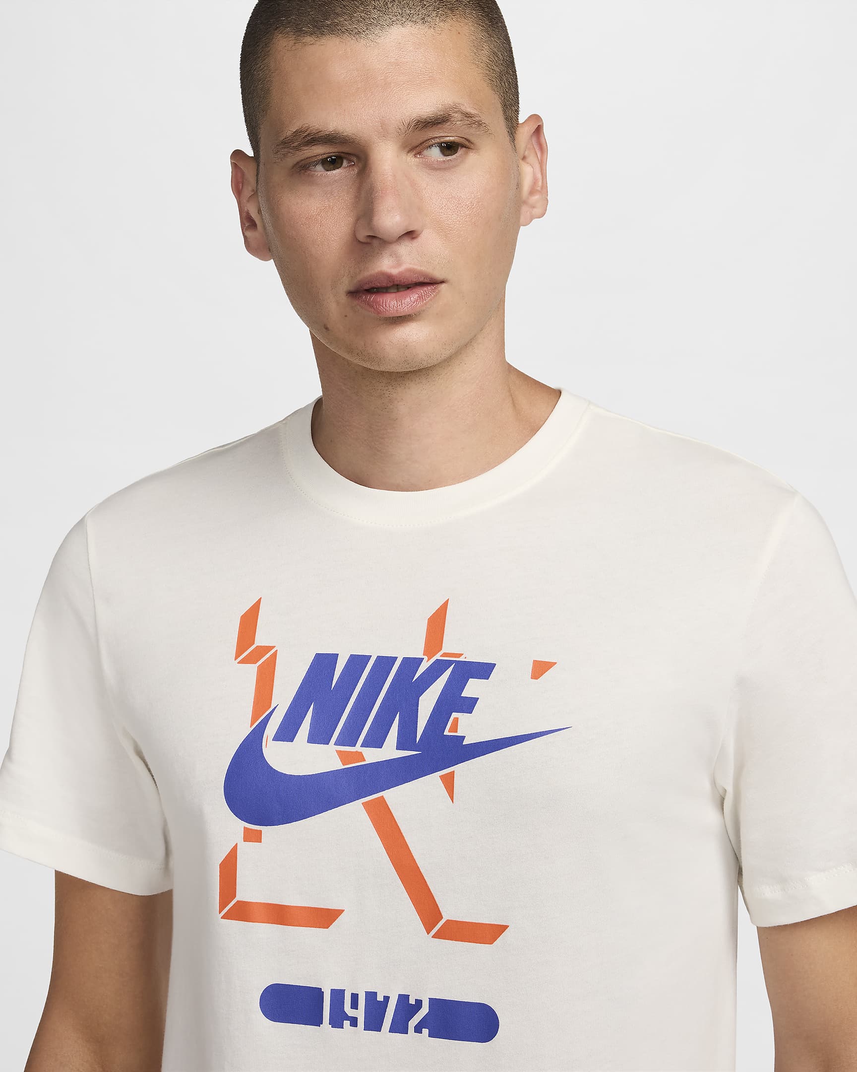 Nike Sportswear Men's T-Shirt - Sail