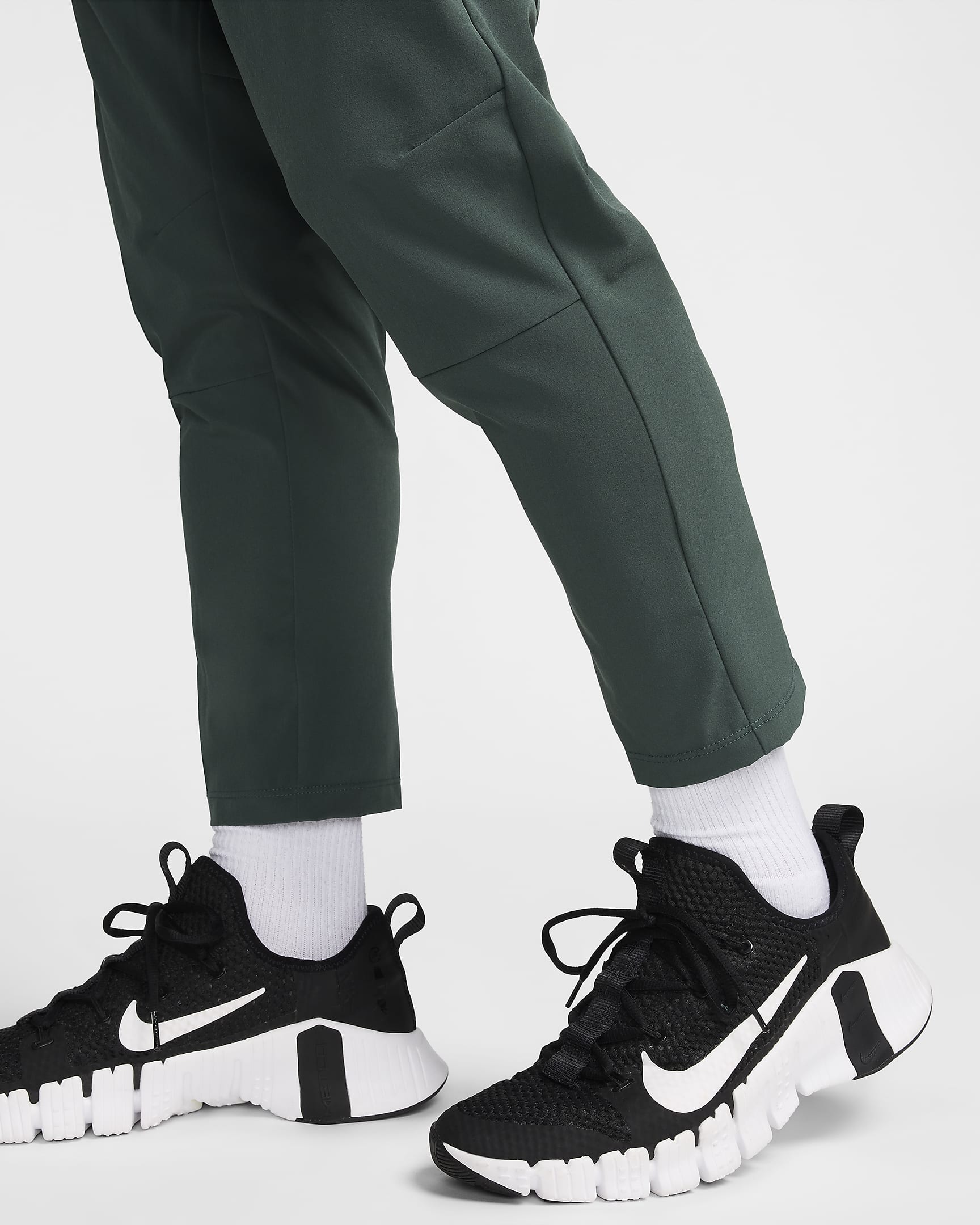 Nike Unlimited Men's Dri-FIT Straight Leg Versatile Pants - Vintage Green/Black/Vintage Green