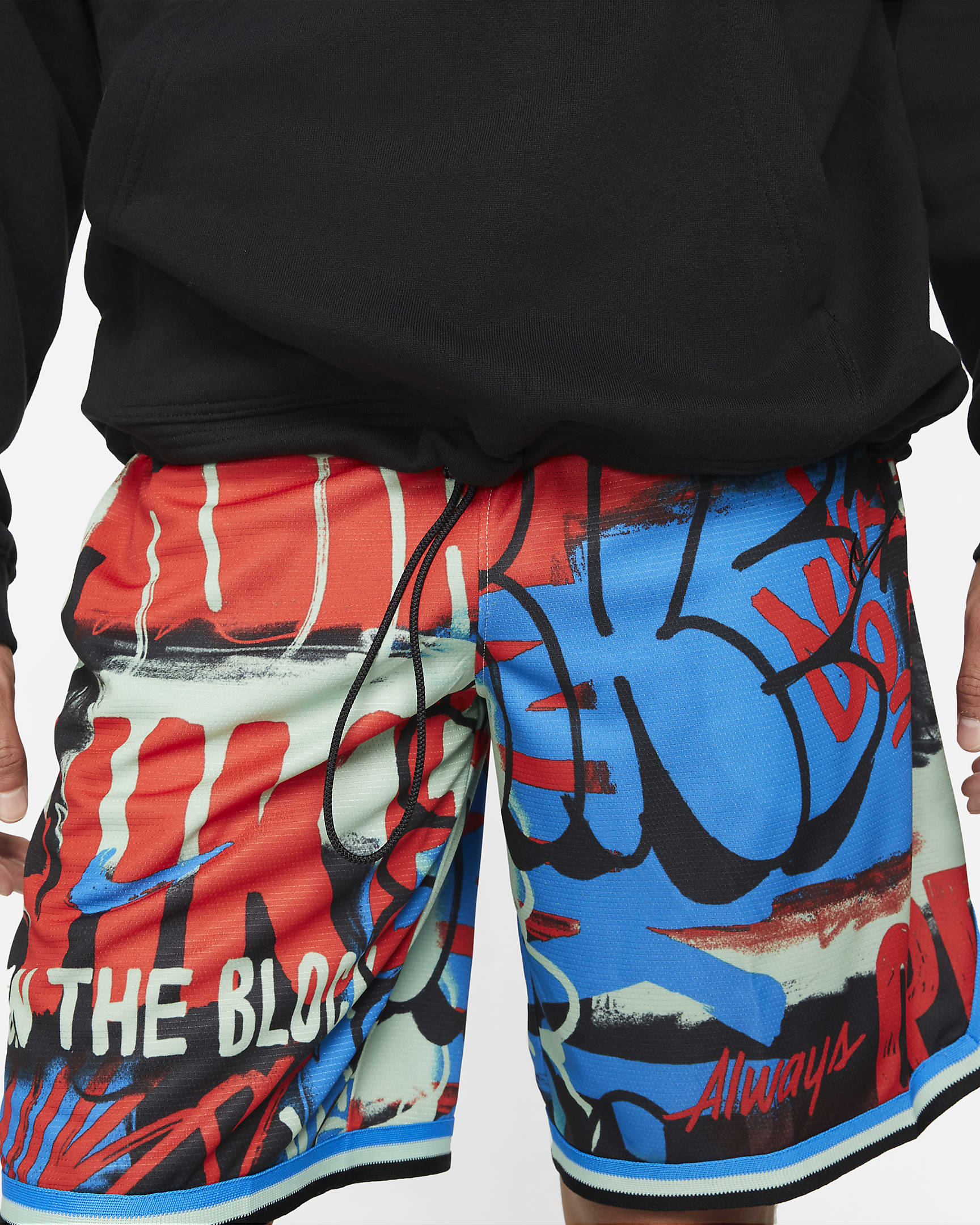 Kyrie Men's Pullover Hoodie. Nike VN