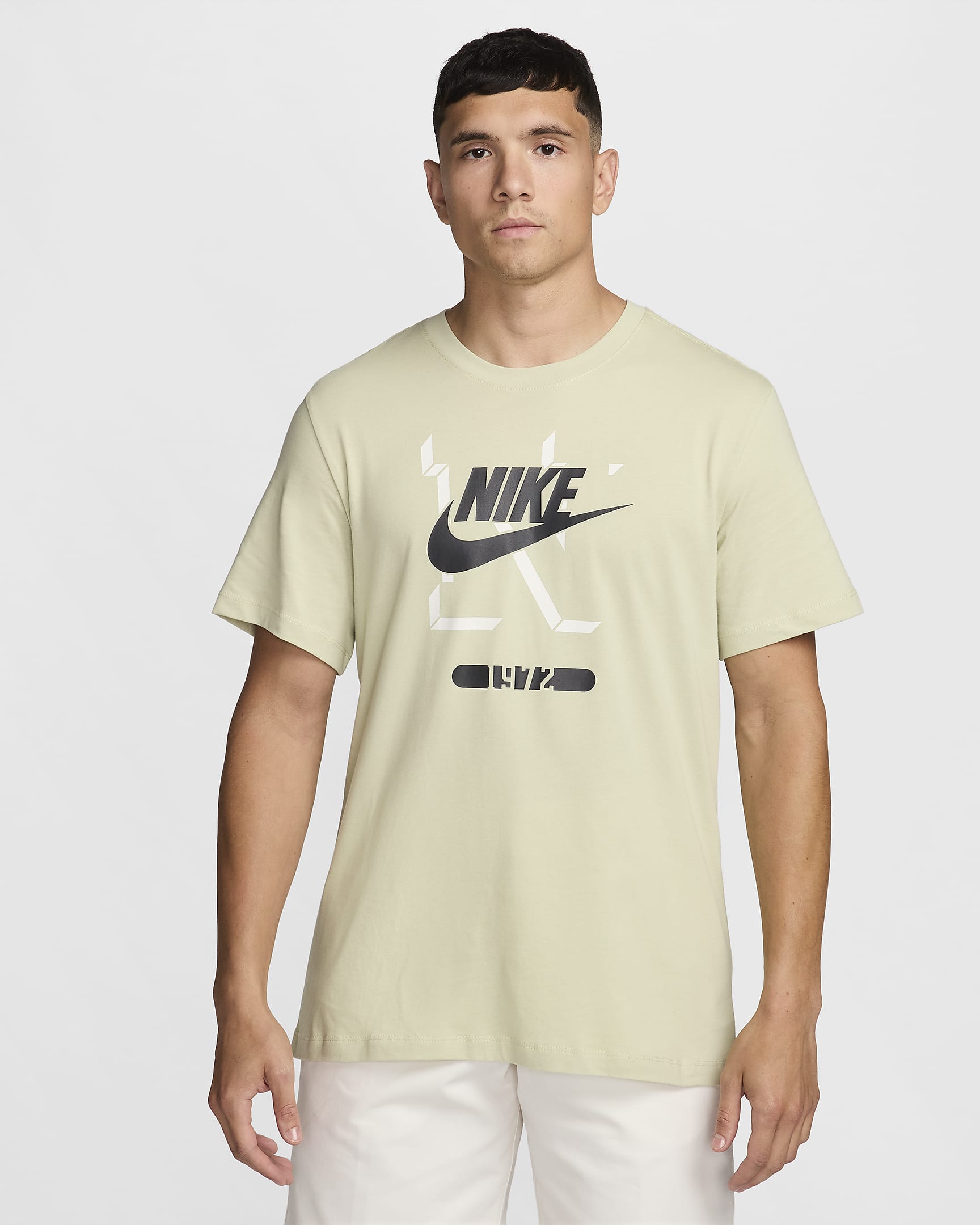 Nike Sportswear Men's T-Shirt - Olive Aura