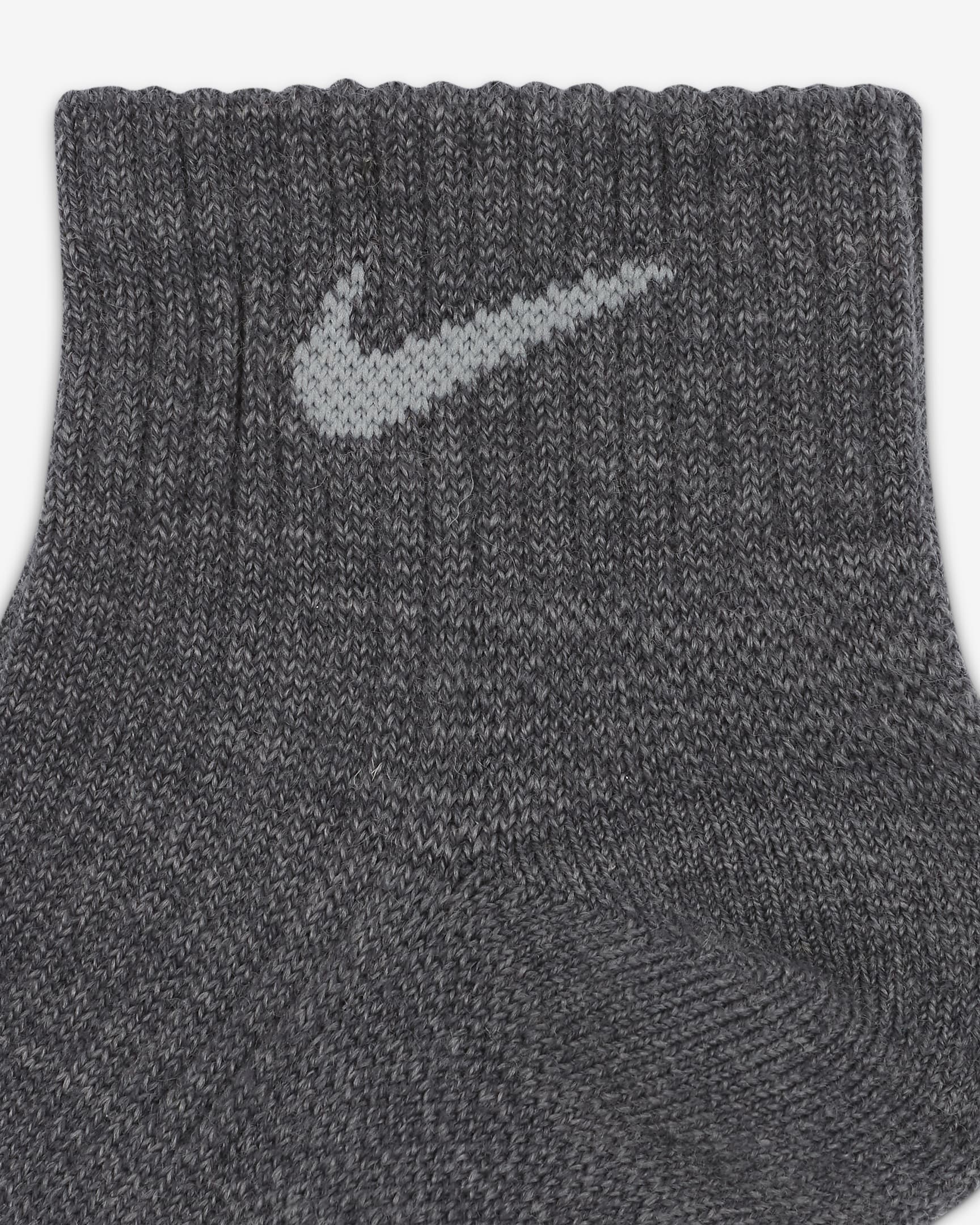 Nike Everyday Wool Calcetines hasta el tobillo con amortiguación (2 pares) - Multicolor