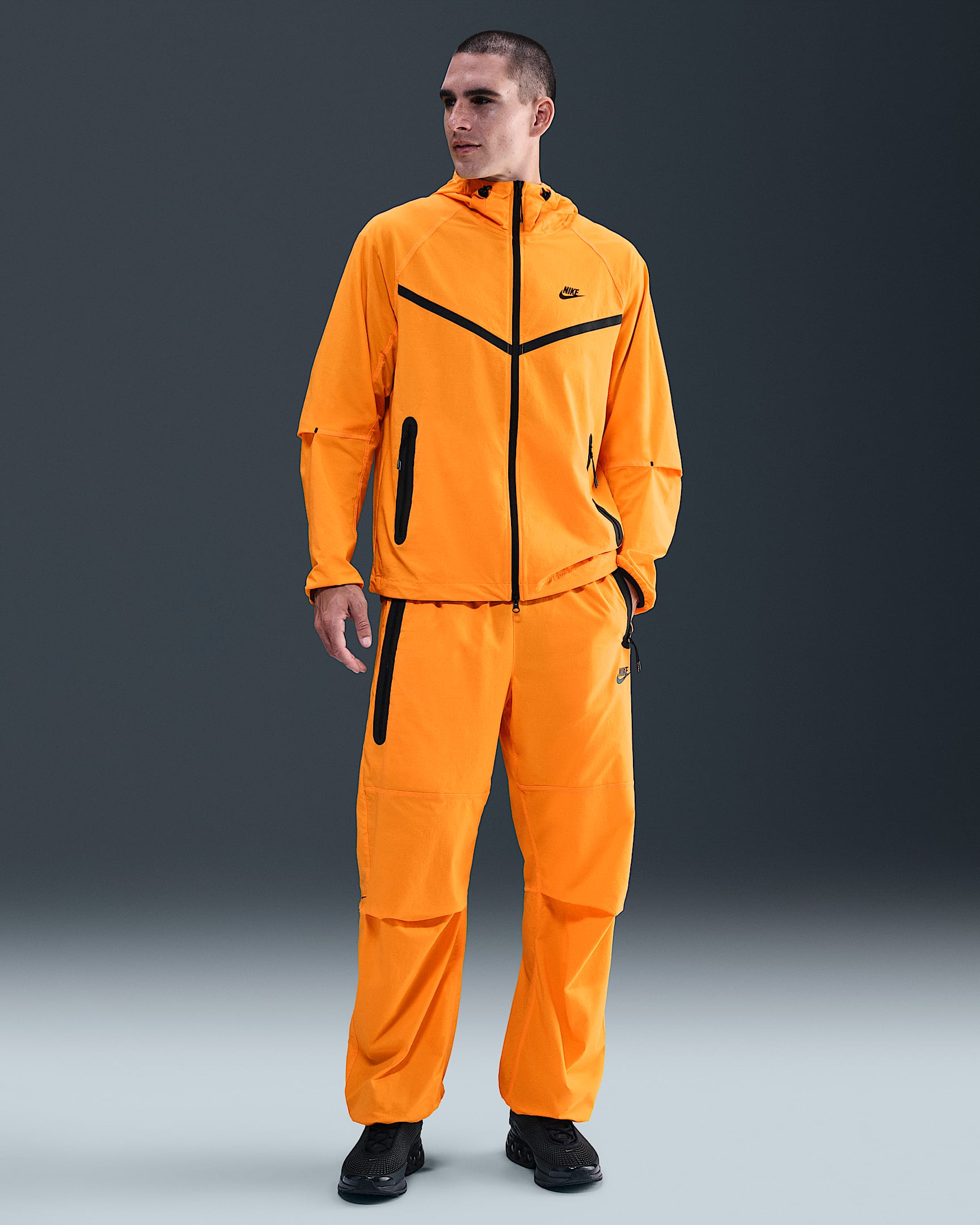 Nike Tech Men's Woven Trousers - Sundial