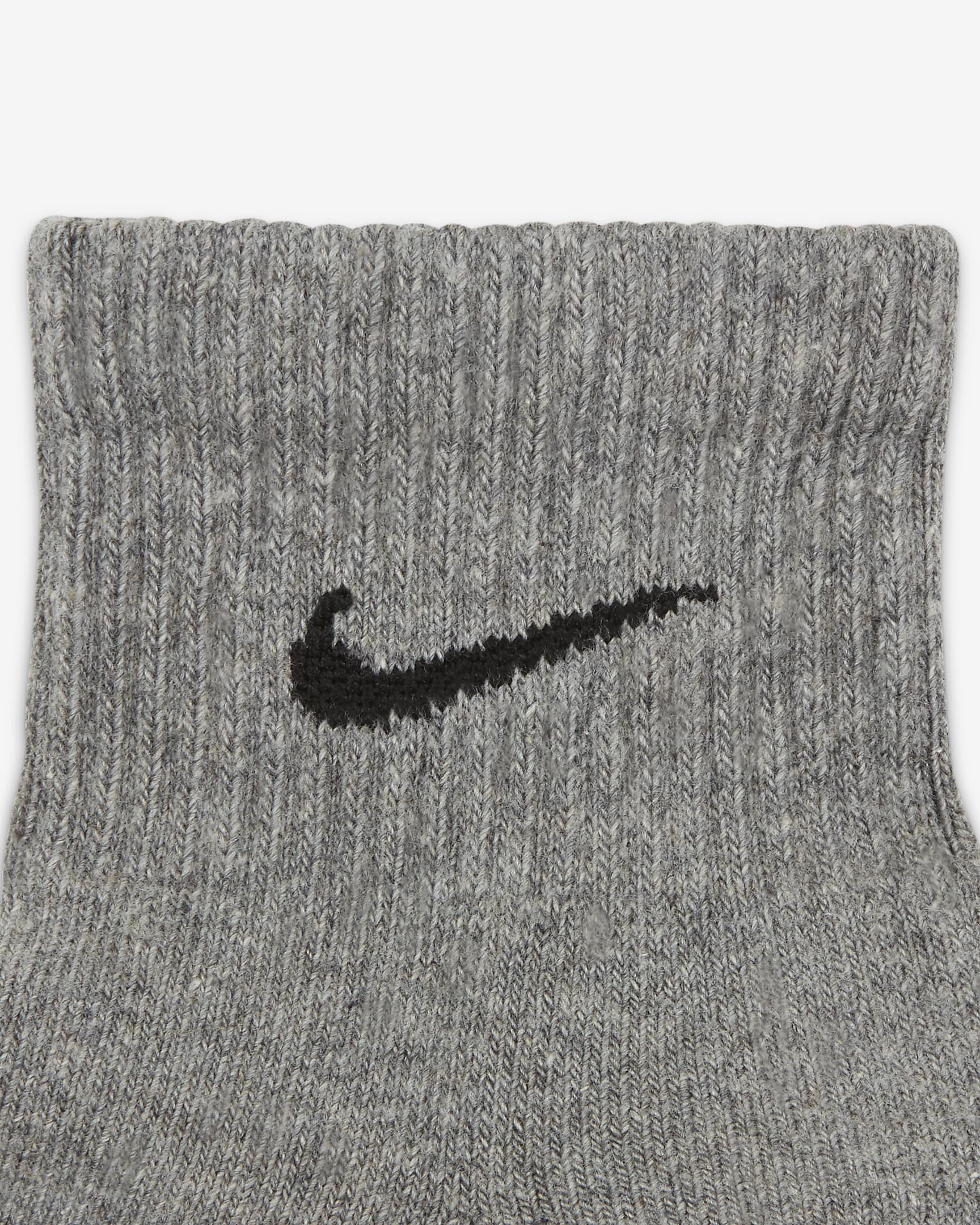 nike everyday plus cushion ankle socks