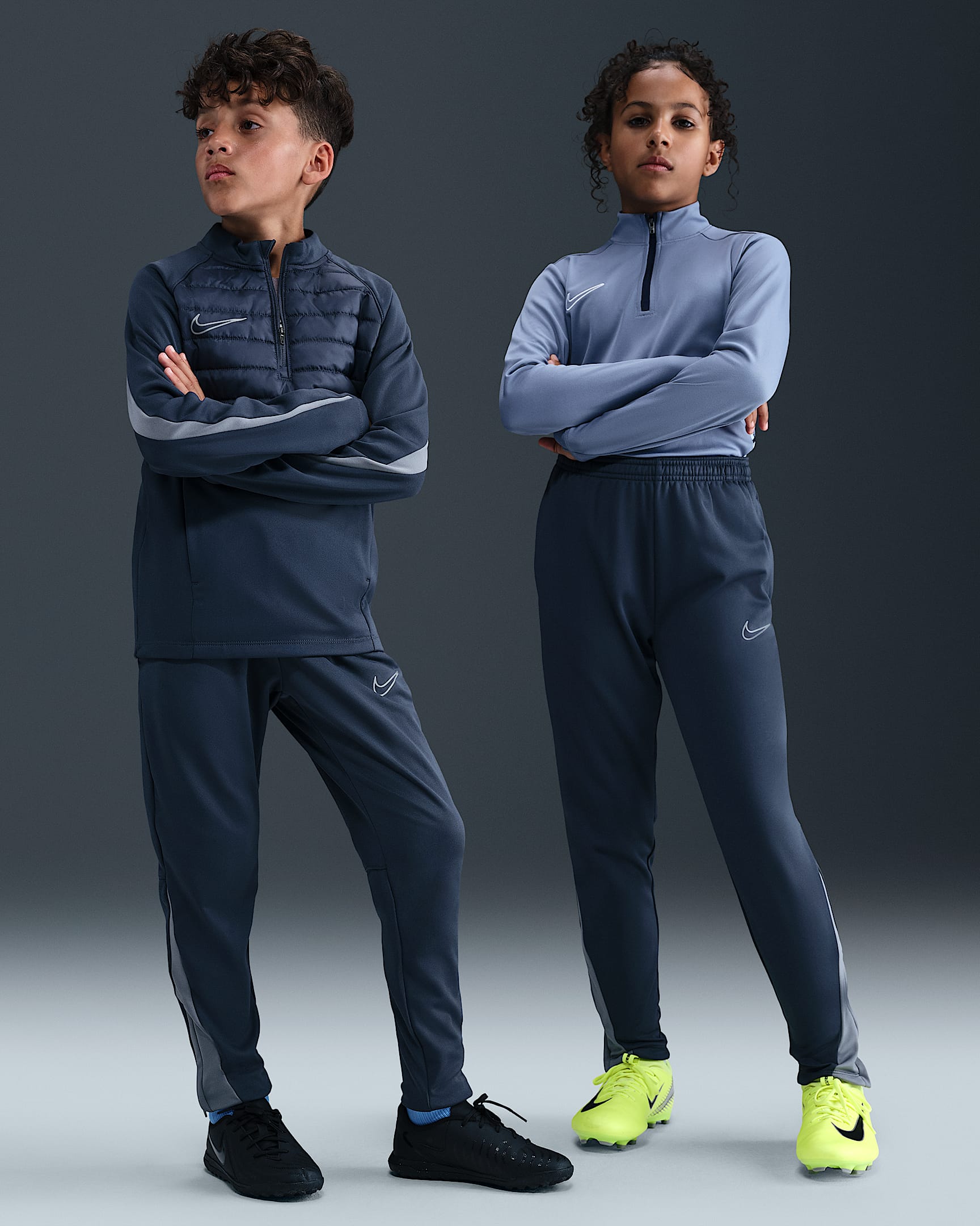 Nike Therma-FIT Academy Older Kids' Football Pants - Thunder Blue/Cool Grey