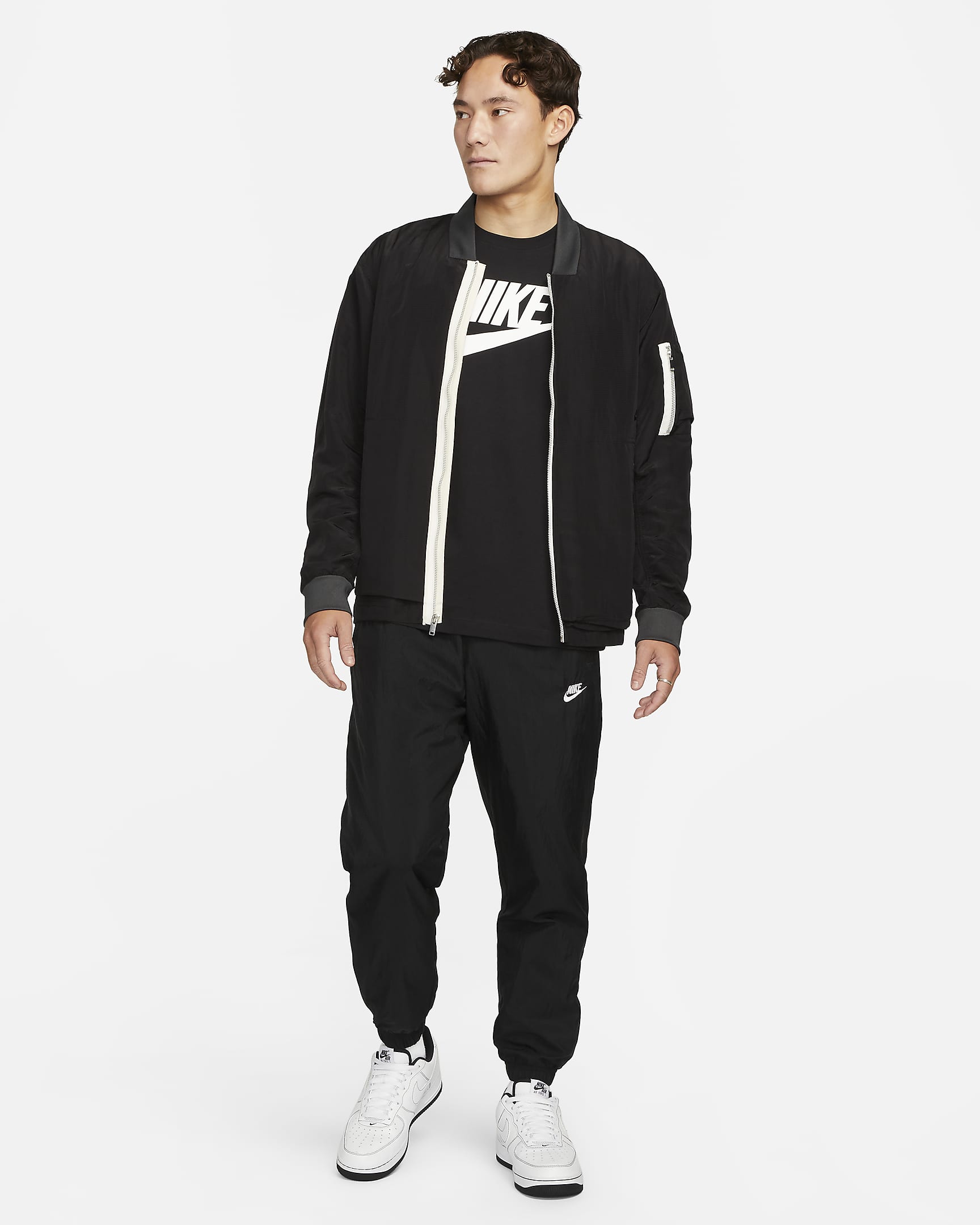 Nike Sportswear Men's T-Shirt - Black/White