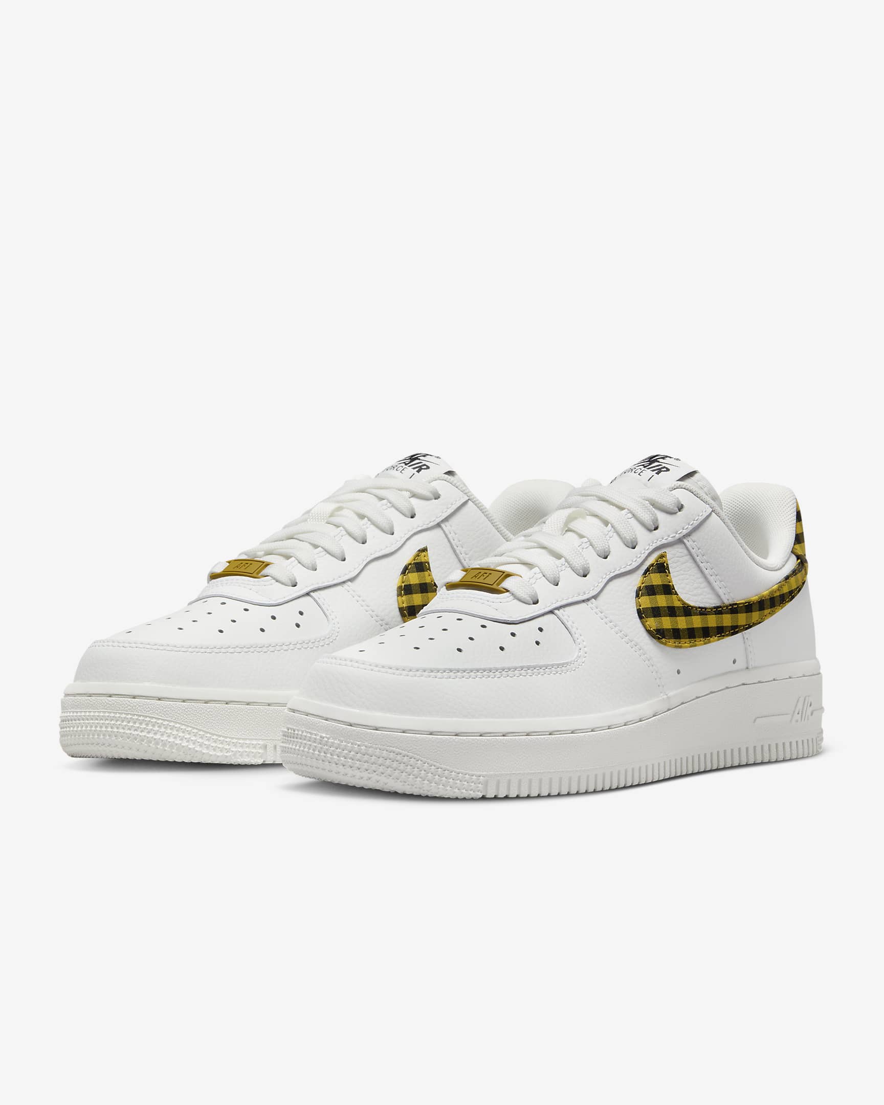 Γυναικεία παπούτσια Nike Air Force 1 '07