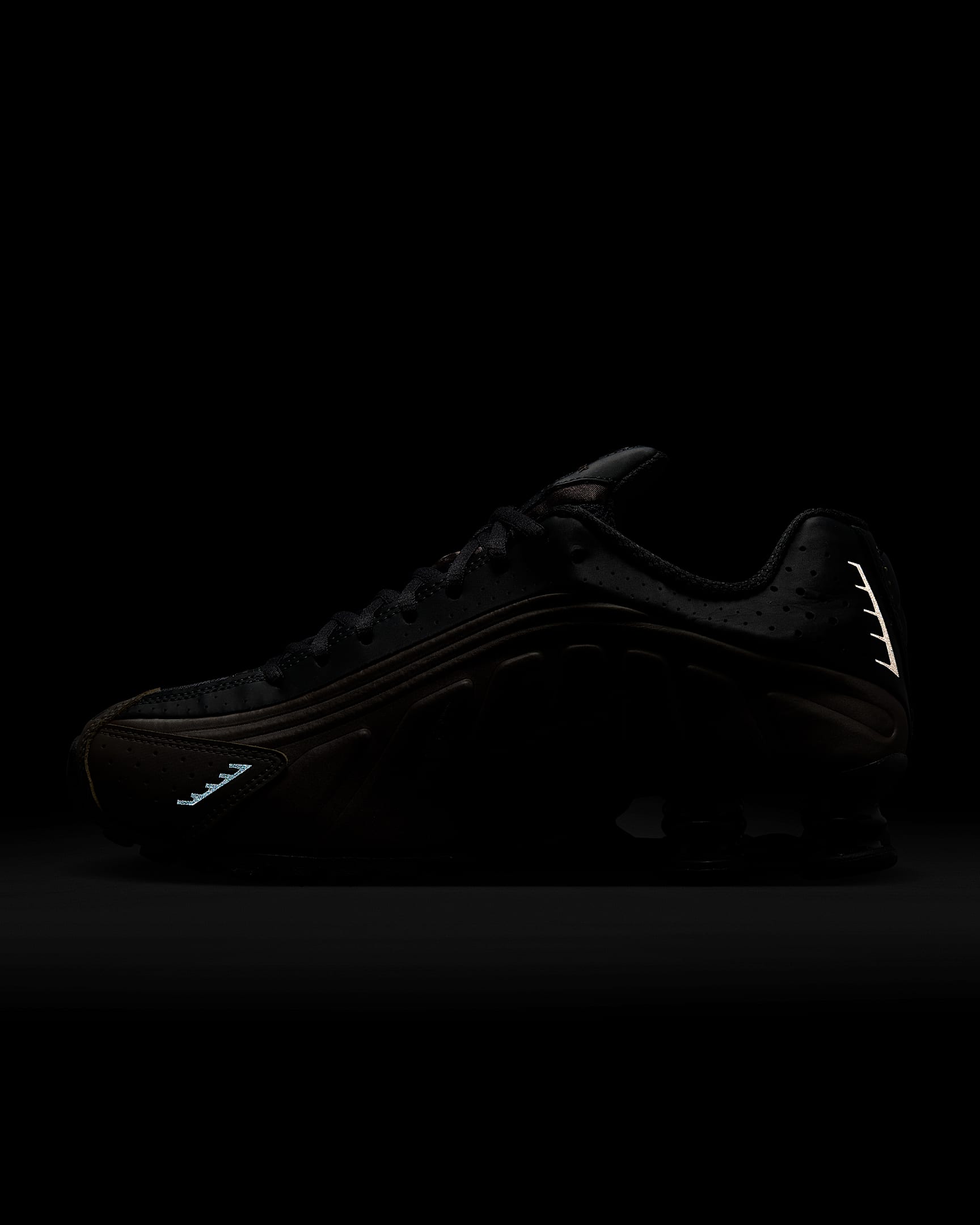 Scarpa Nike Shox R4 – Donna - Off Noir/Ironstone/Dark Smoke Grey/Off Noir