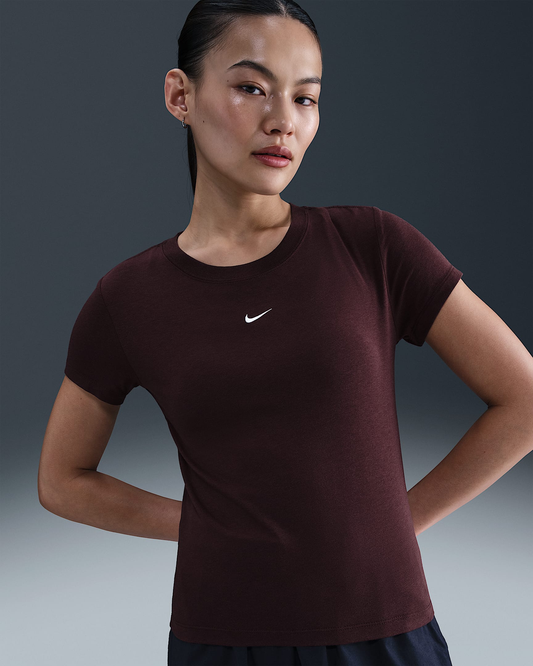T-shirt Nike Sportswear Chill Knit pour femme - Burgundy Crush/Sail