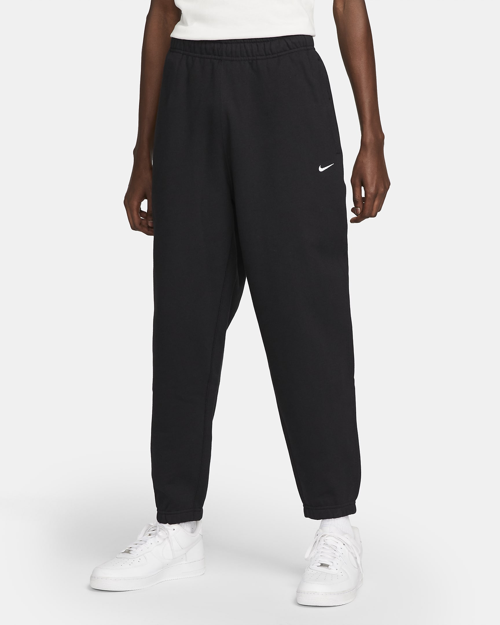 Nike Solo Swoosh Men's Fleece Trousers - Black/White