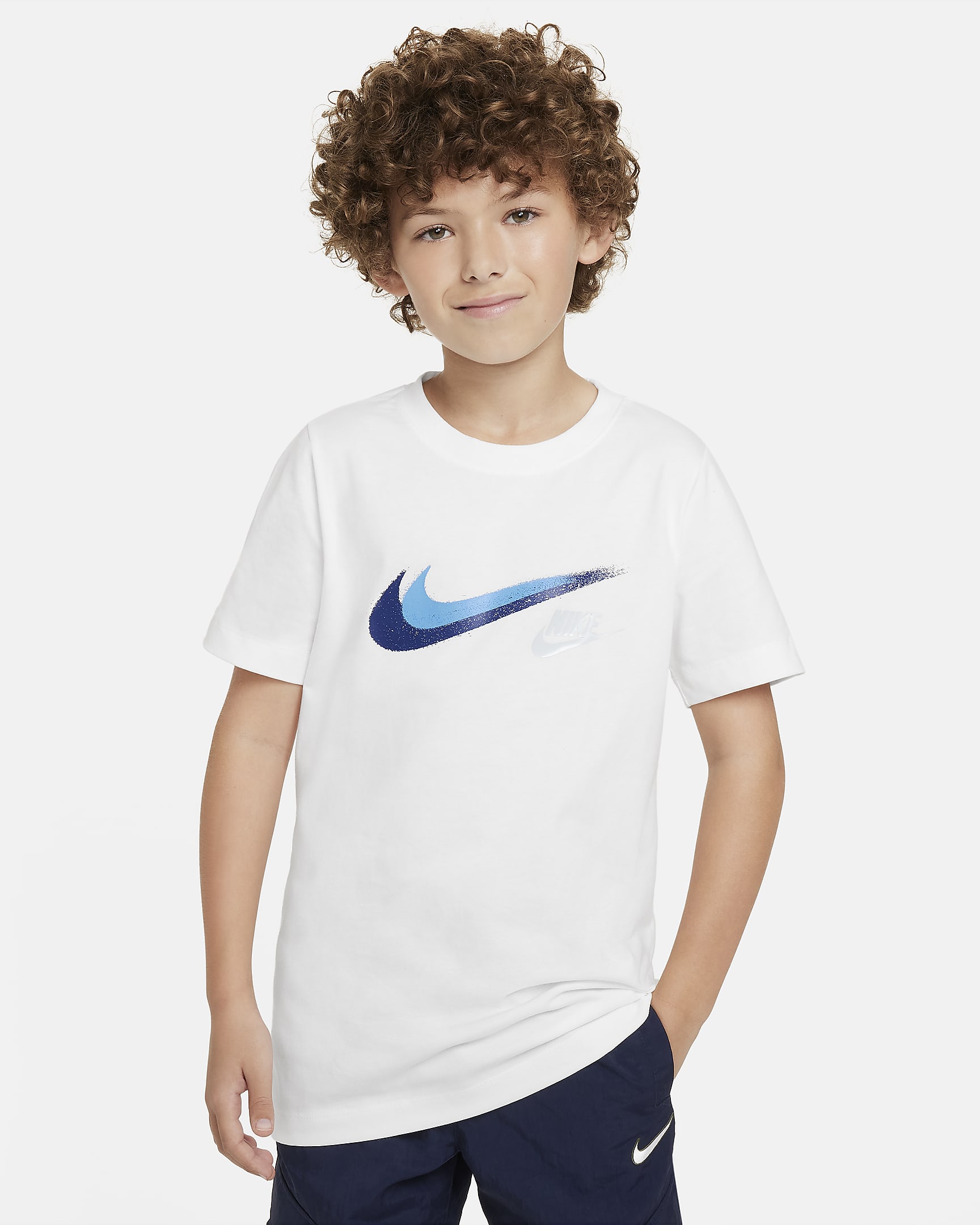 Nike Sportswear Older Kids' (Boys') Graphic T-Shirt - White