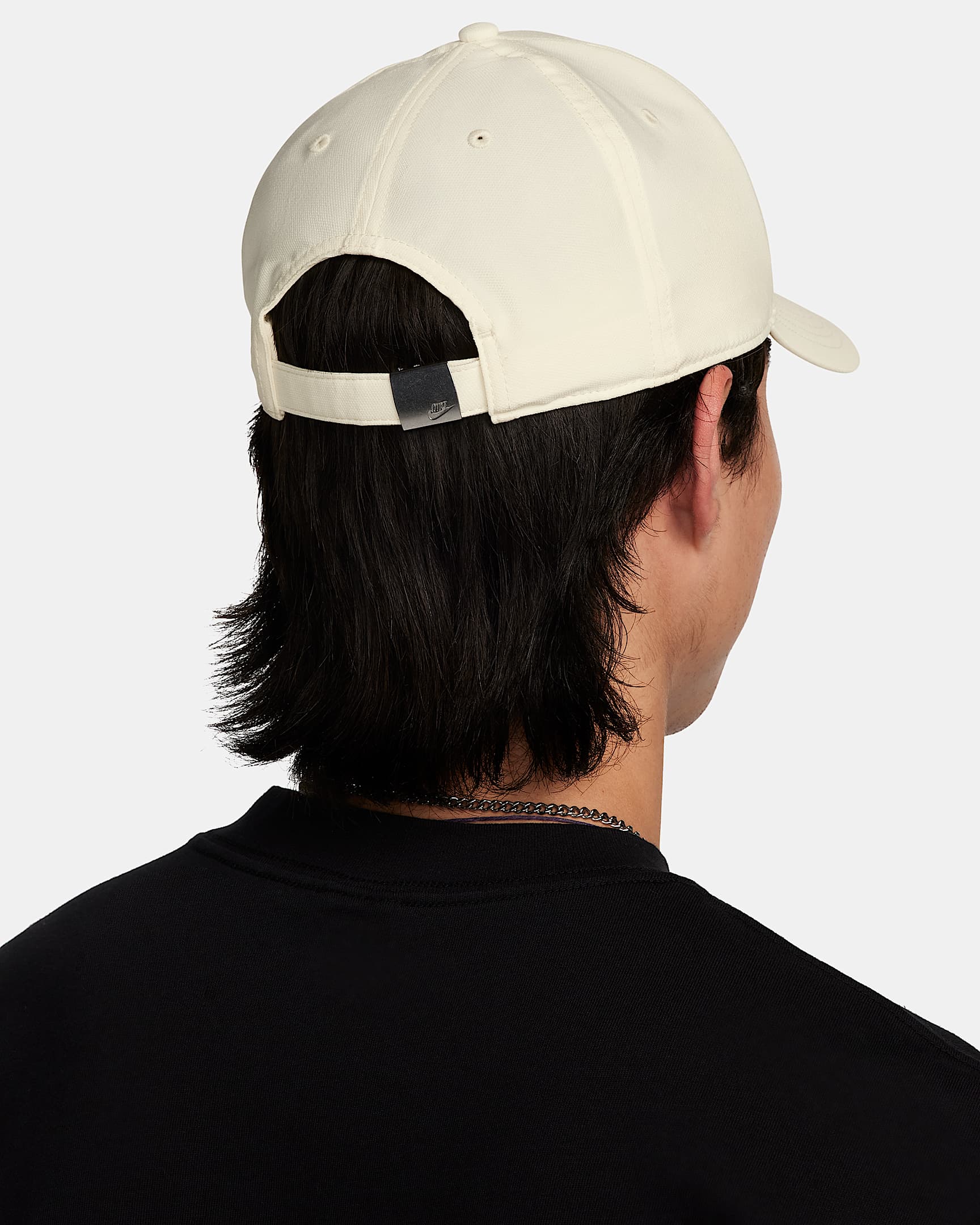 Nike Dri-FIT Club Structured Metal Logo Cap