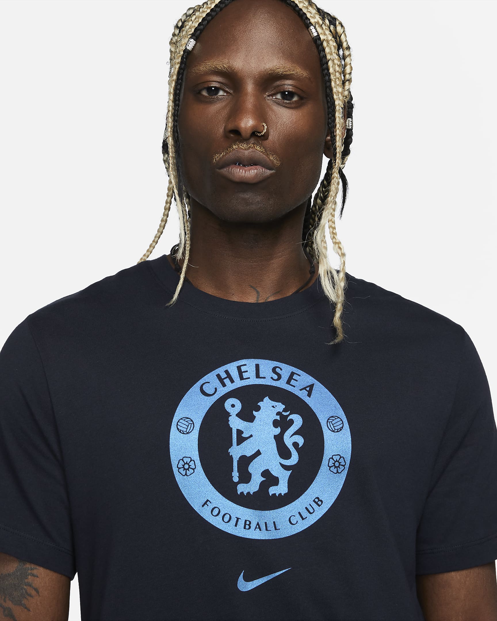 Chelsea FC Crest Men's Soccer TShirt.