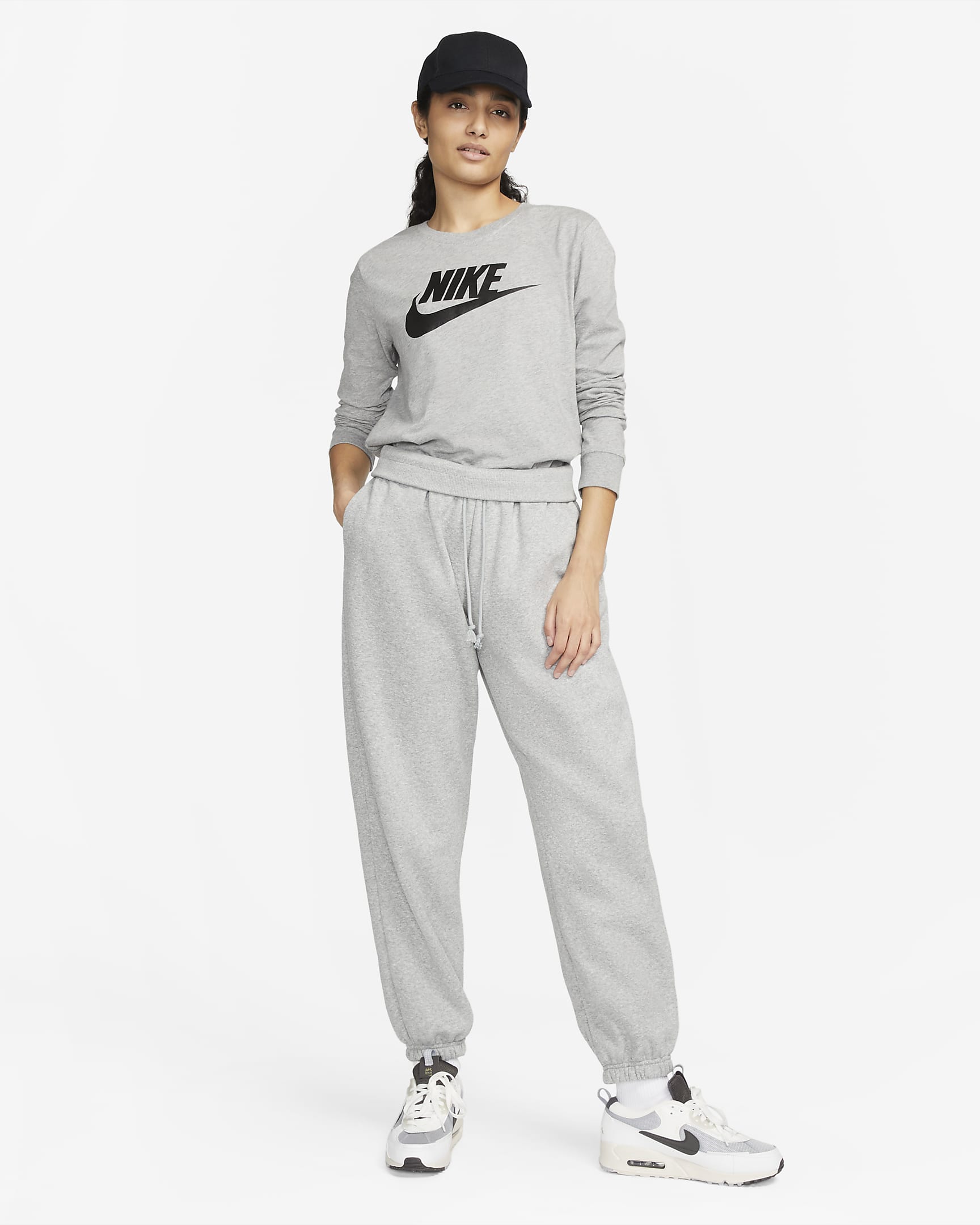 Nike Sportswear Essentials Women's Long-Sleeve Logo T-Shirt. Nike.com