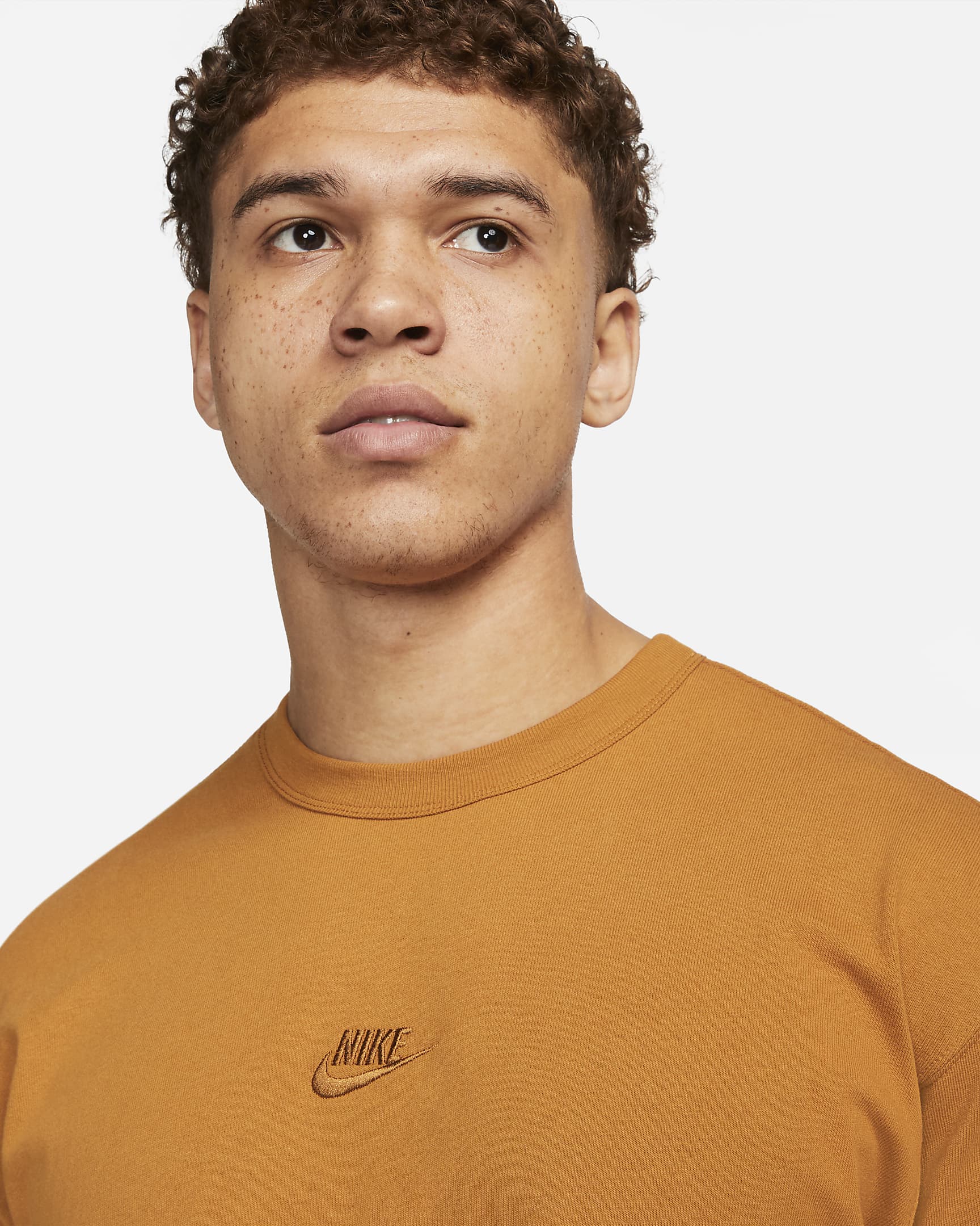 Nike Sportswear Premium Essentials Men's T-Shirt. Nike.com