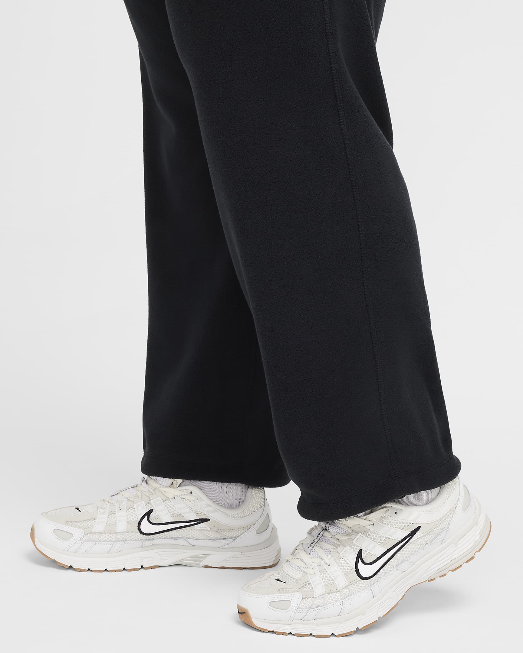 Nike Sportswear Club Men's Winterized Trousers - Black/White