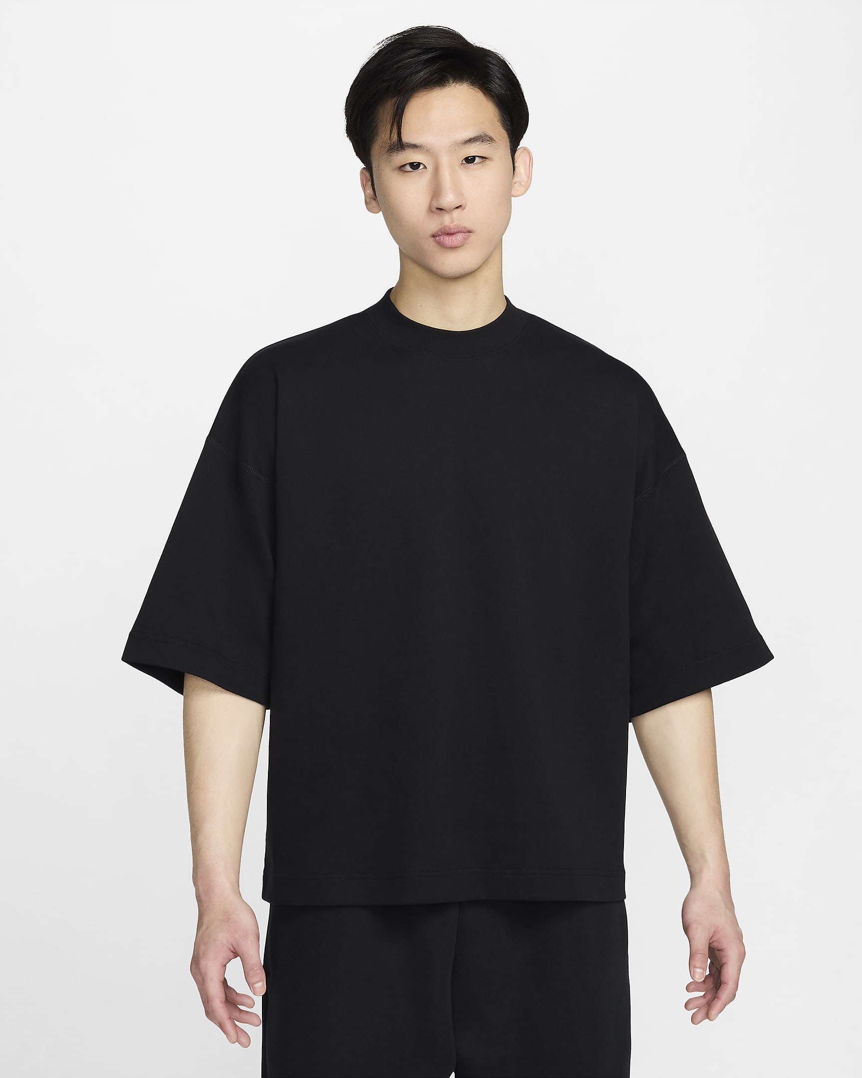 Nike Sportswear Tech Fleece Reimagined Men's Oversized Short-Sleeve Top - Black/Black