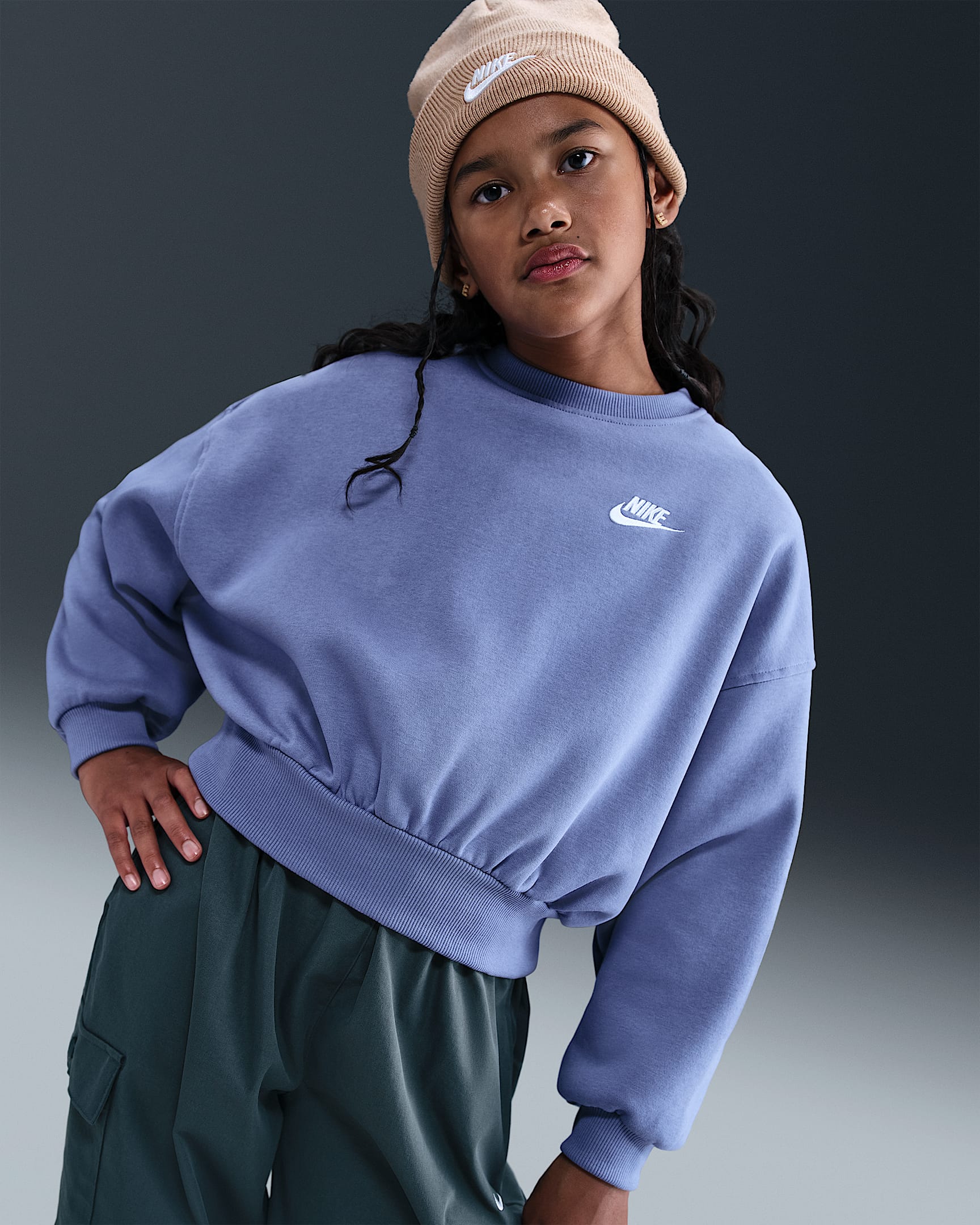 Nike Sportswear Club Fleece Girls' Boxy Crew-Neck Sweatshirt - World Indigo/White