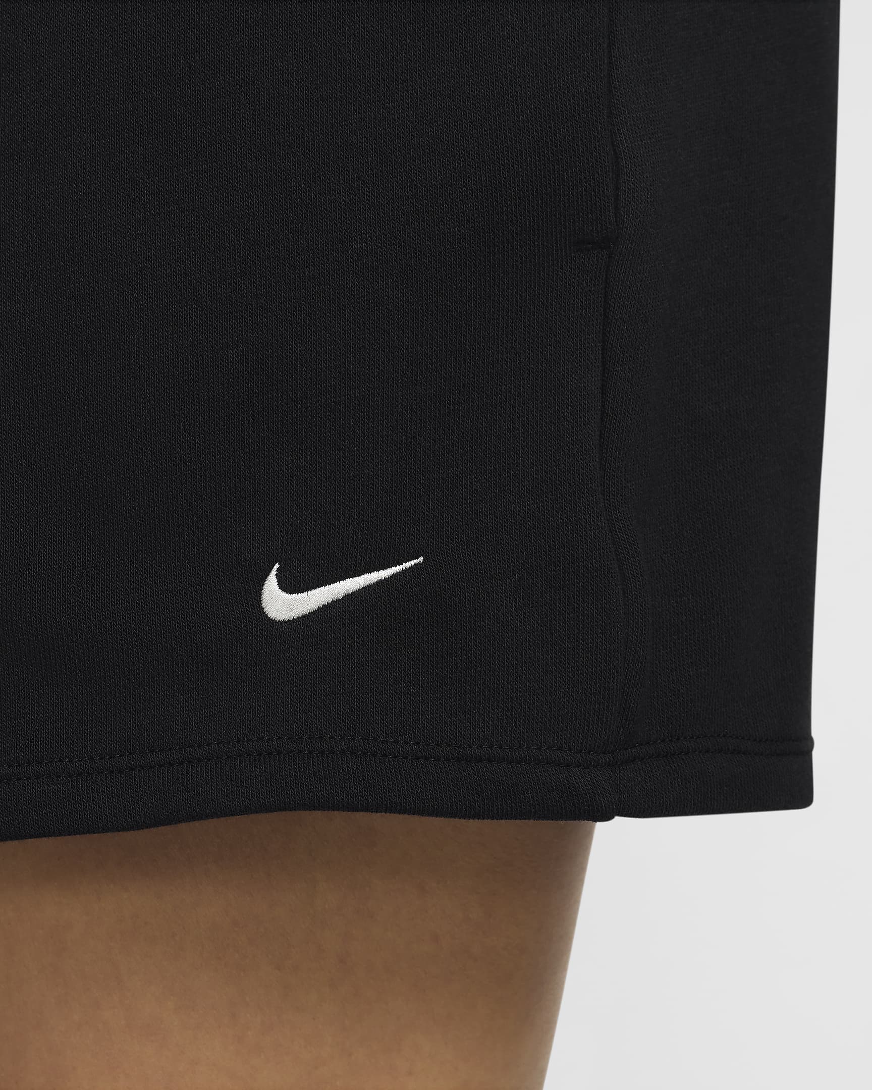 Nike Sportswear Chill Terry French-Terry-Shorts (ca. 10 cm) mit mittelhohem Bund für Damen - Schwarz/Sail