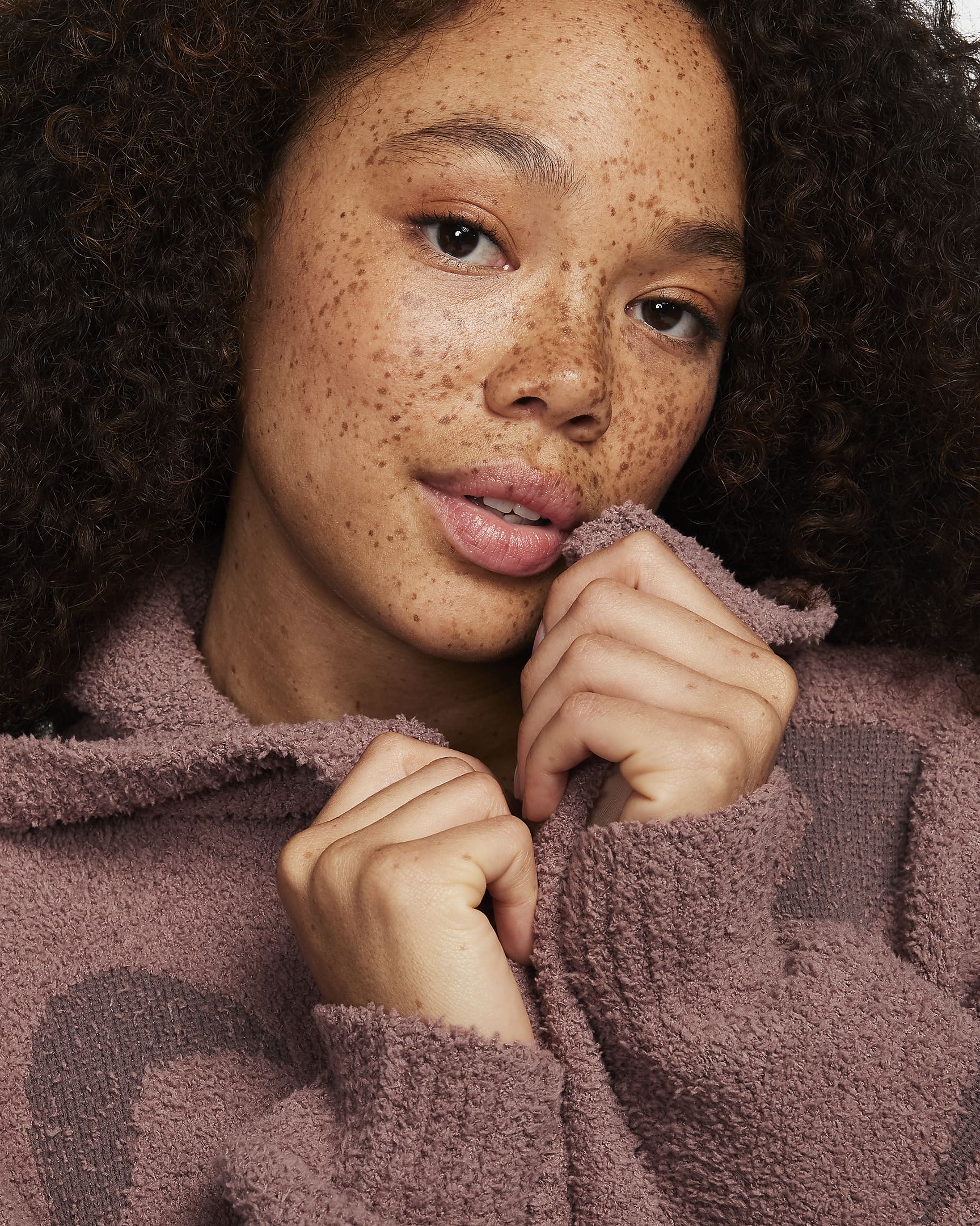 Nike Sportswear Phoenix Cozy Bouclé lockere, lange Strickjacke für ...