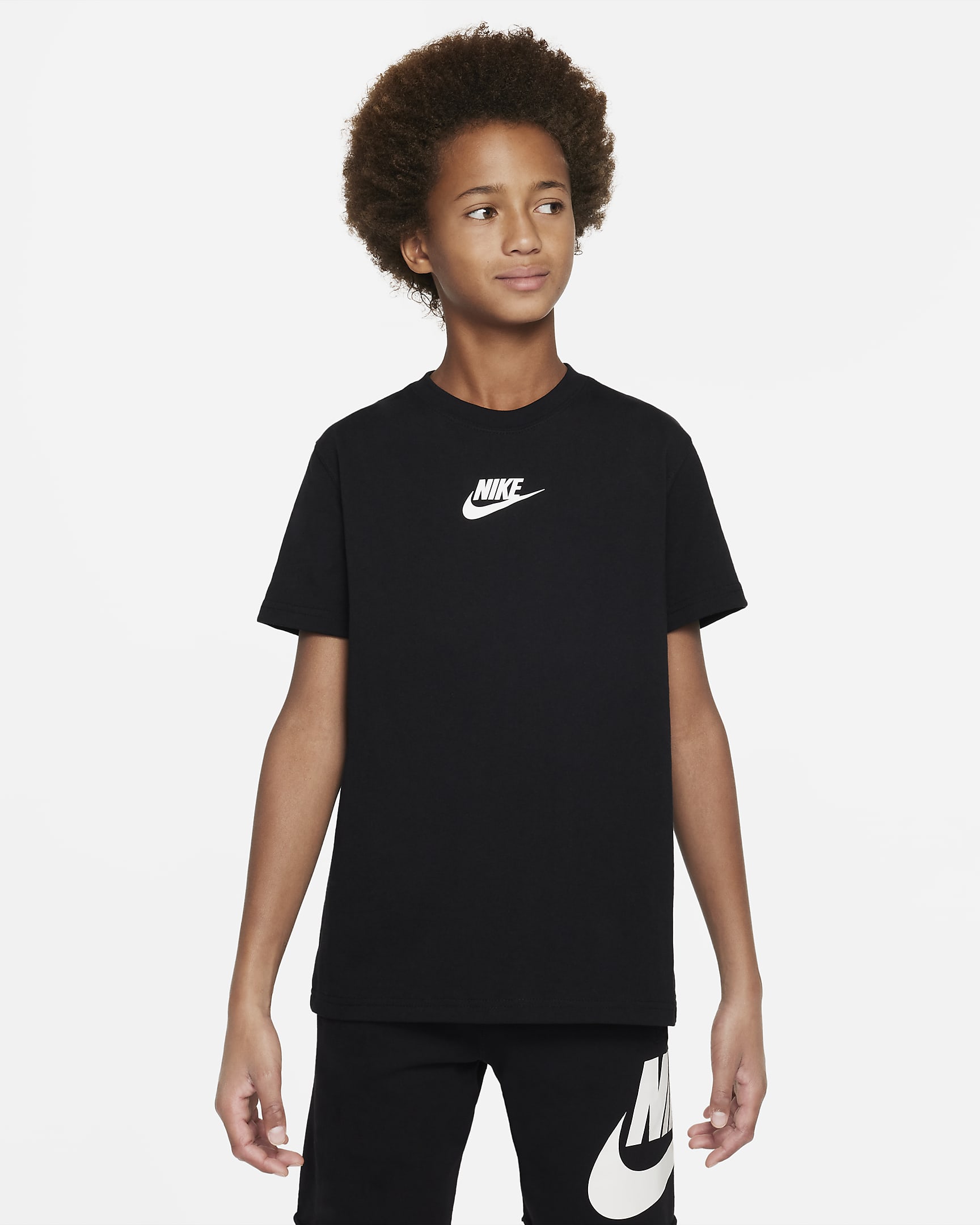 Nike Sportswear Premium Essentials Older Kids' T-Shirt. Nike AU