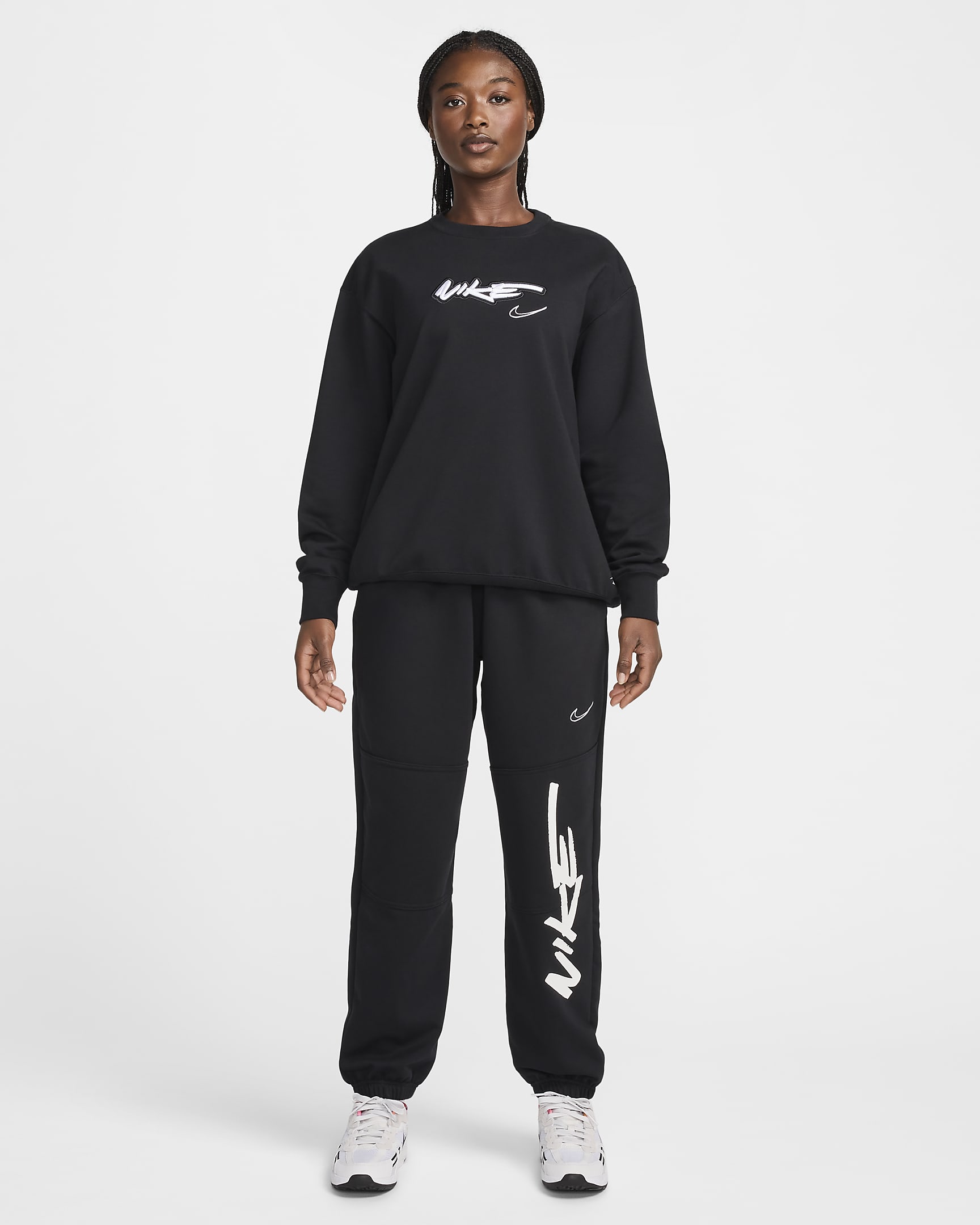 Nike Sportswear Breaking Oversize-French-Terry-Hose mit mittelhohem Bund (Damen) - Schwarz