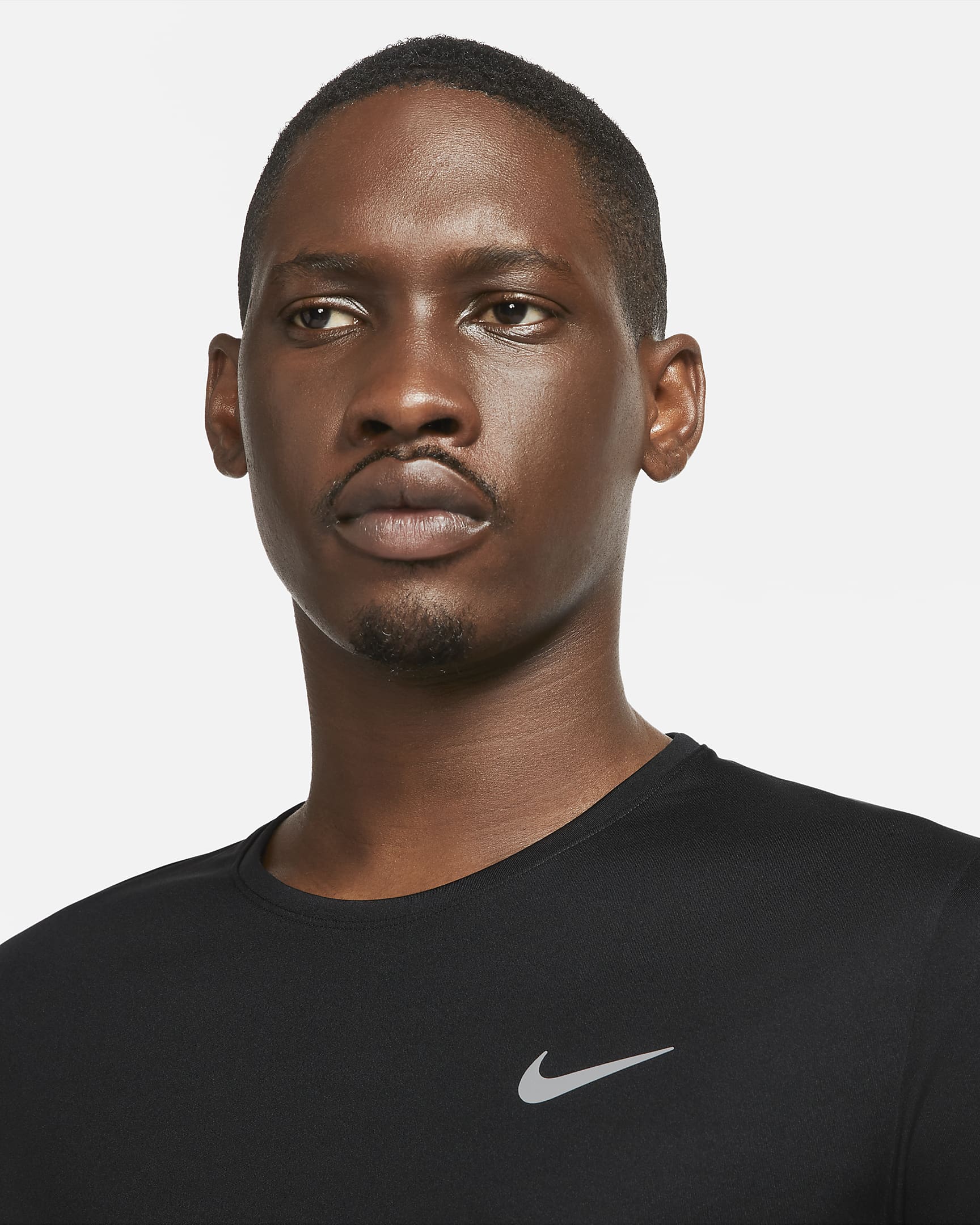 Nike DriFIT Miler Men's LongSleeve Running Top. Nike SA