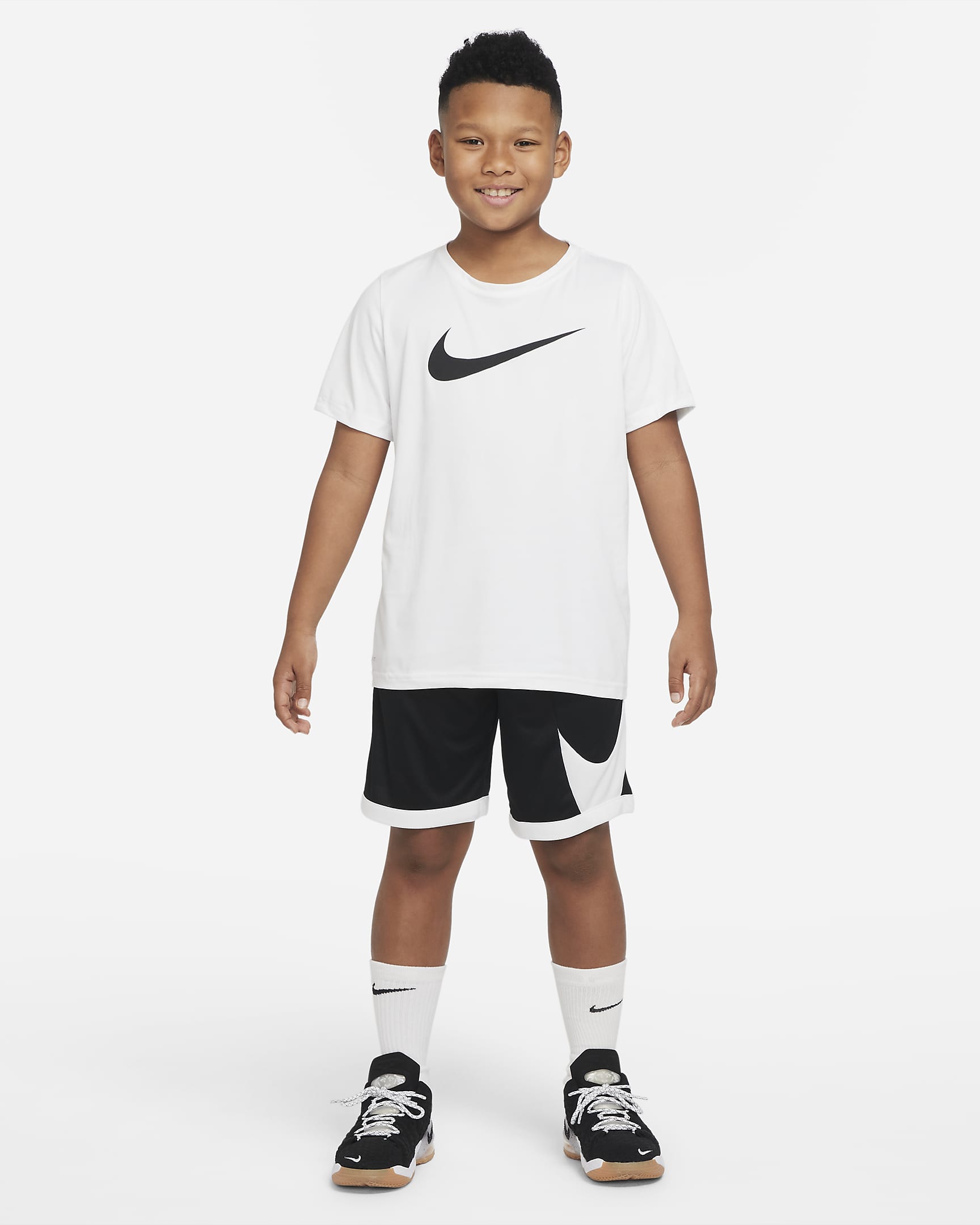 Nike Dri-FIT basketshorts til store barn (gutt) - Svart/Hvit/Hvit/Hvit