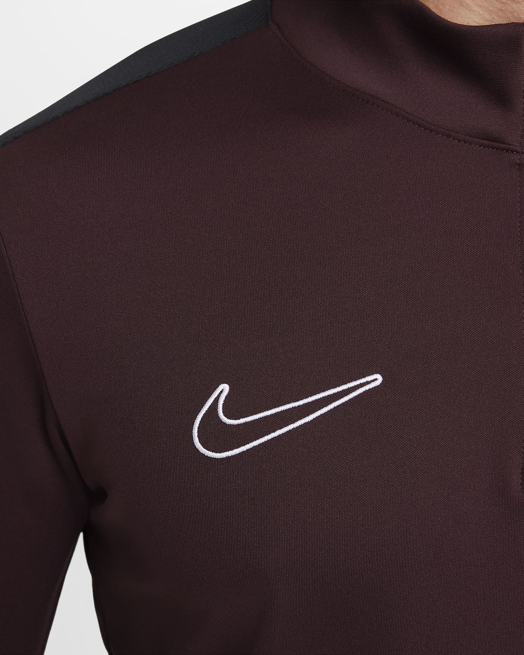 Męska koszulka piłkarska z zamkiem 1/2 Dri-FIT Nike Academy - Burgundy Crush/Czerń/Biel