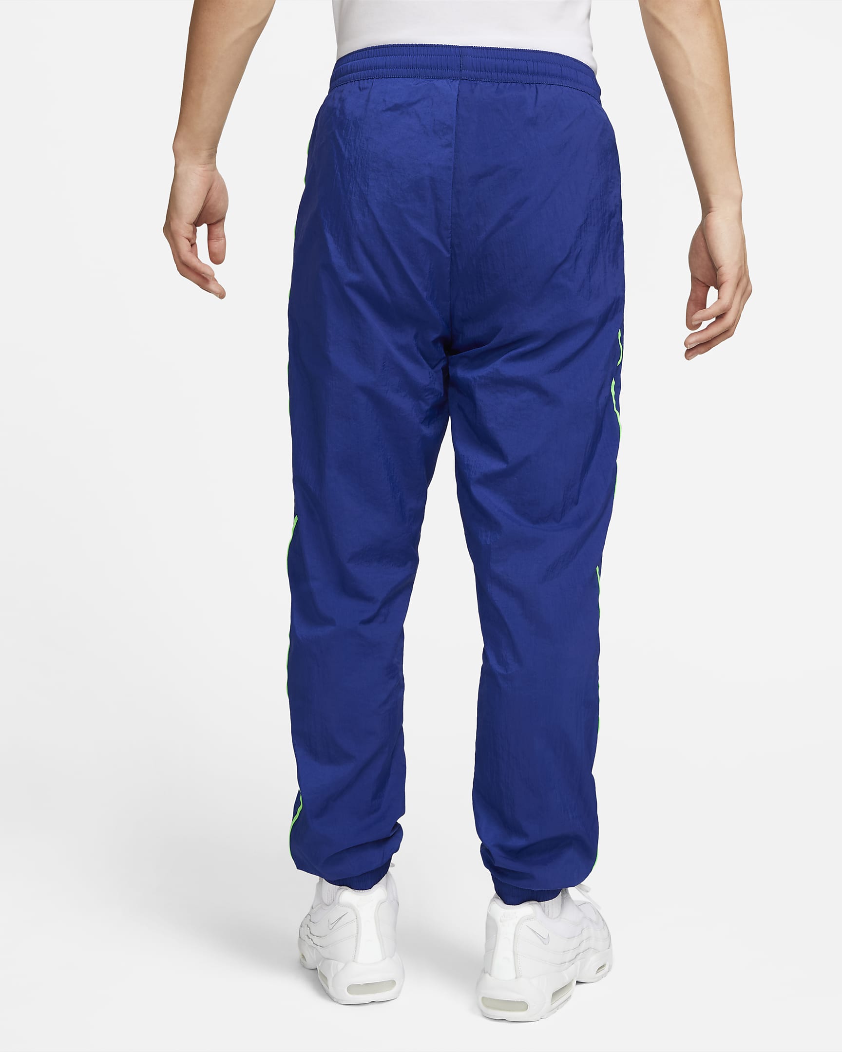 Nike Repel F.C. Men's Fleece Soccer Track Pants.