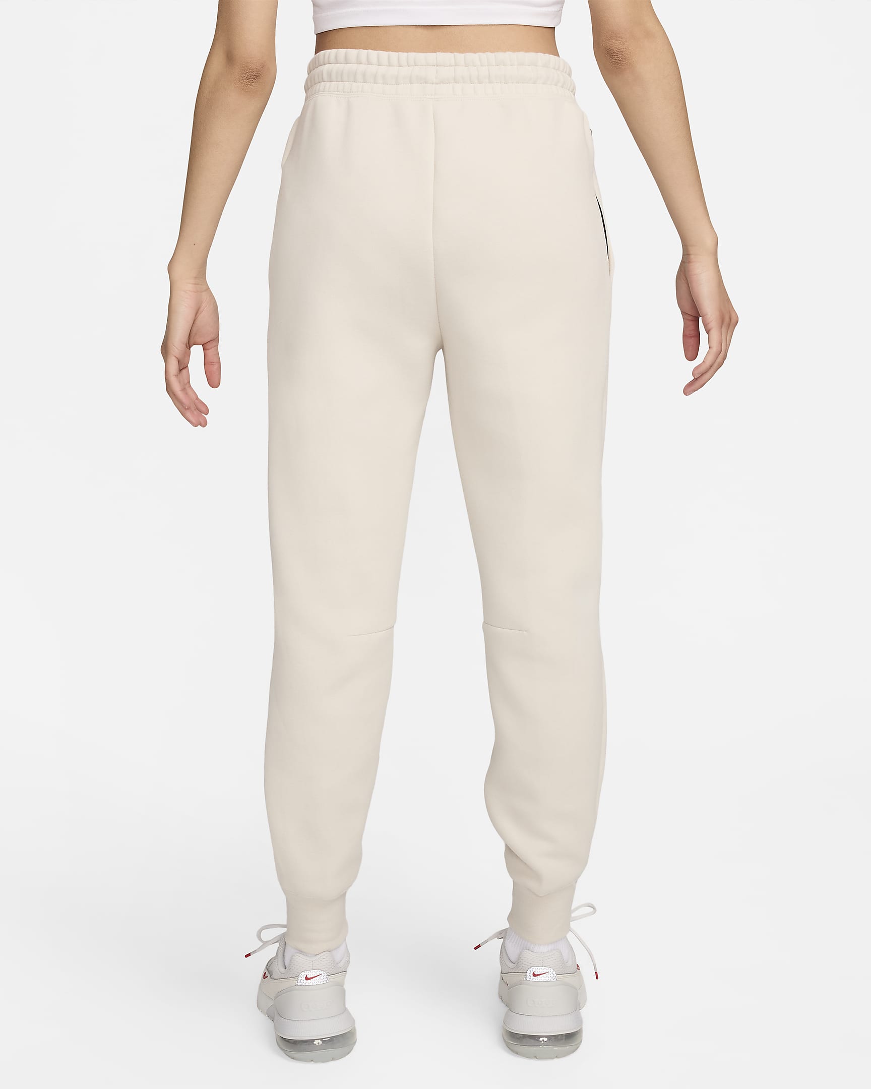 Nike Sportswear Tech Fleece joggingbroek met halfhoge taille voor dames - Light Orewood Brown