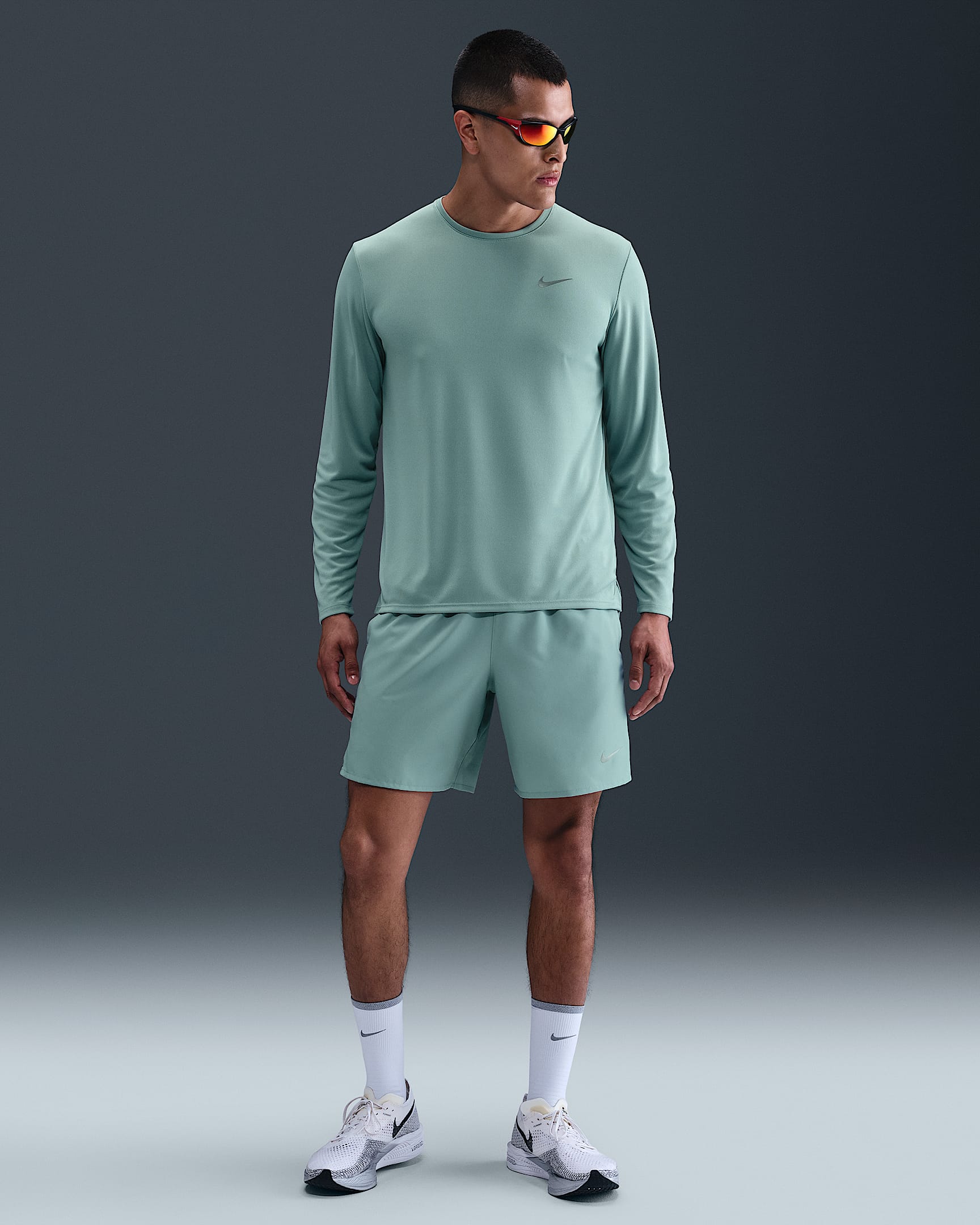 Shorts de correr Dri-FIT de 18 cm con forro de ropa interior para hombre Nike Challenger - Cañón/Cañón/Negro