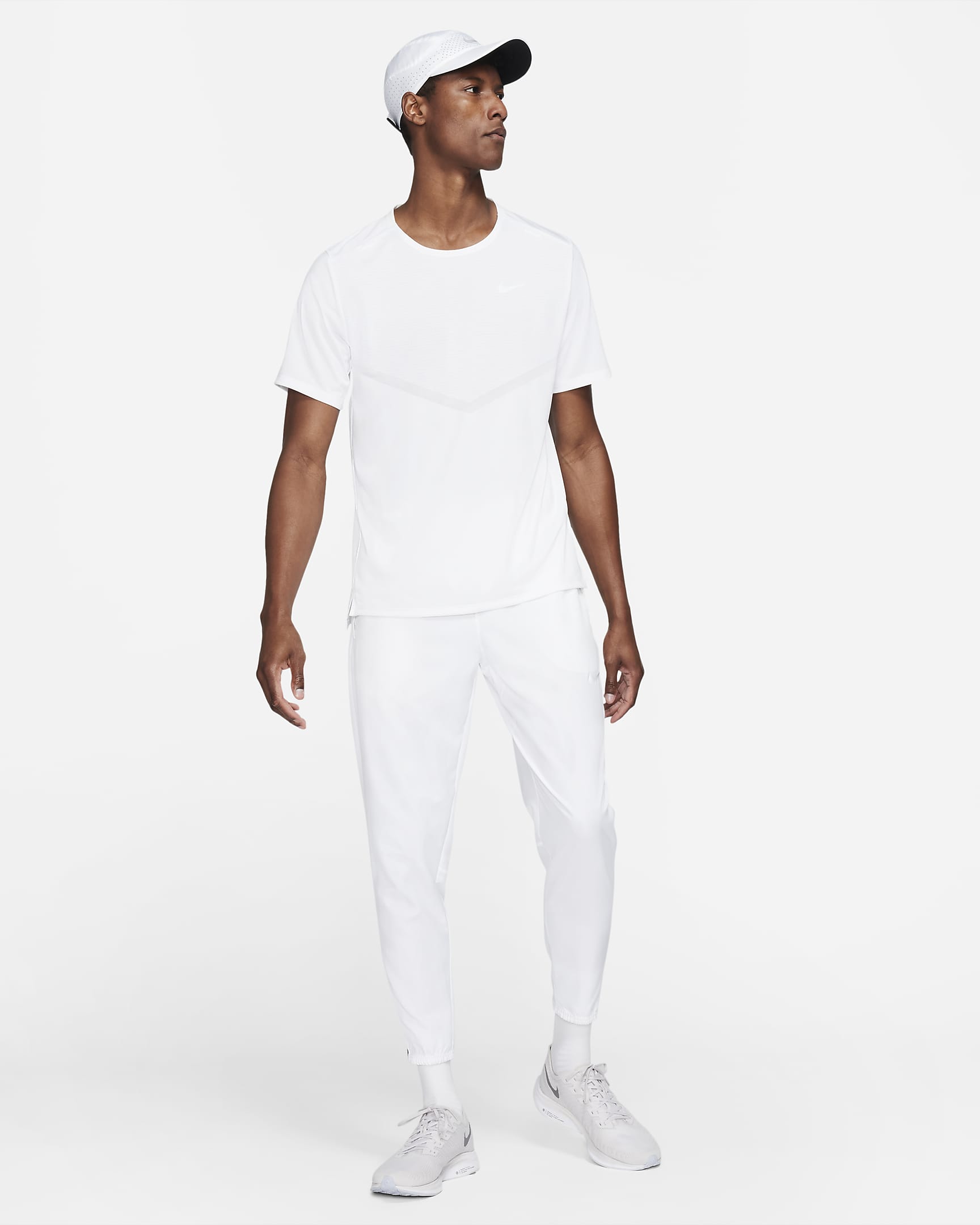 Haut de running à manches courtes Dri-FIT Nike Rise 365 pour homme - Blanc