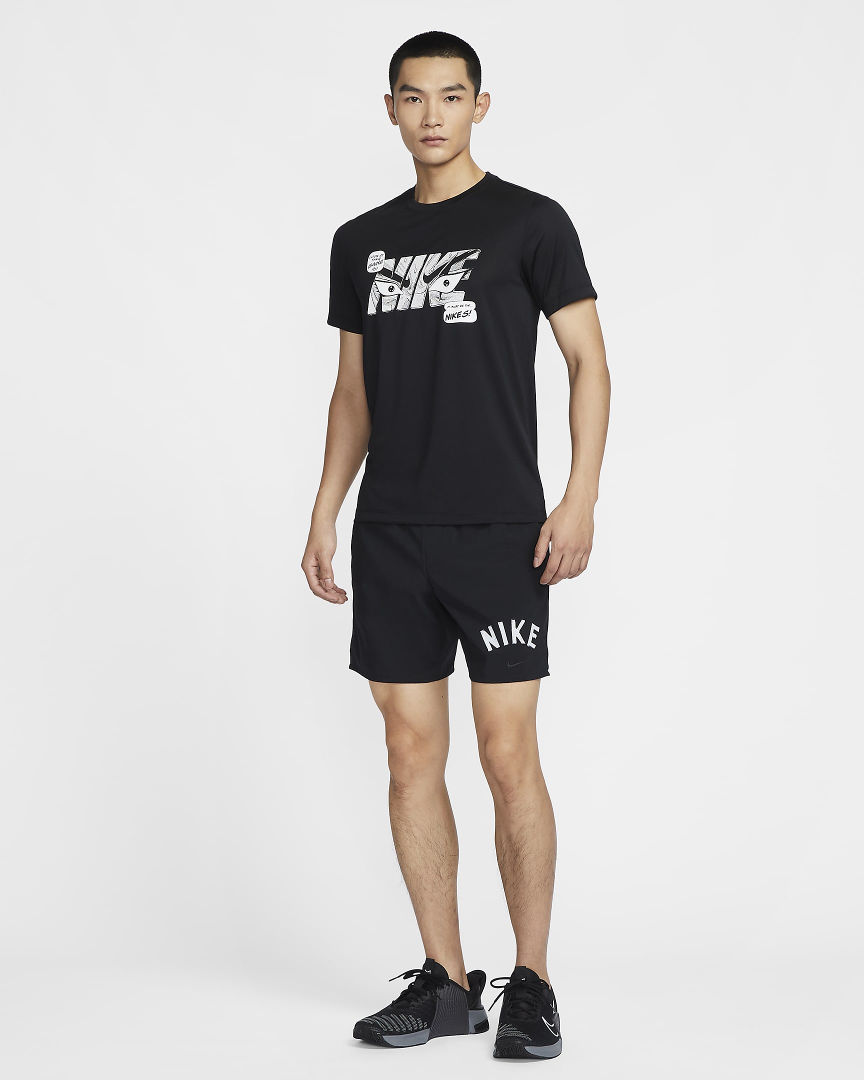 Nike 男款 Dri-FIT 健身 T 恤 - 黑色