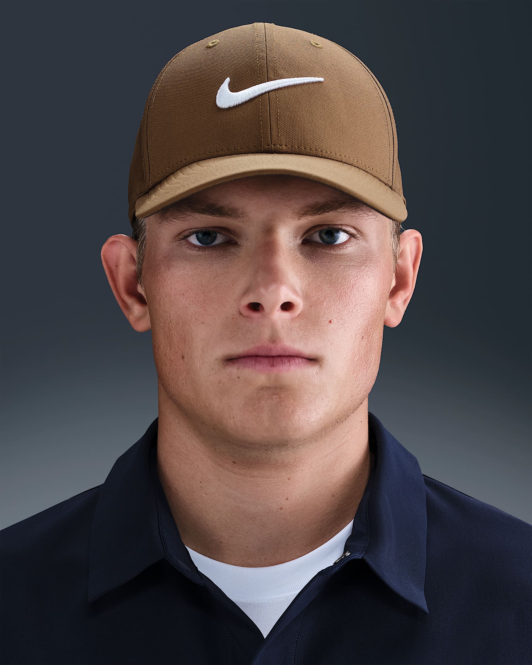 Nike Dri-FIT Club Structured Swoosh Cap - Mosswood Brown/White