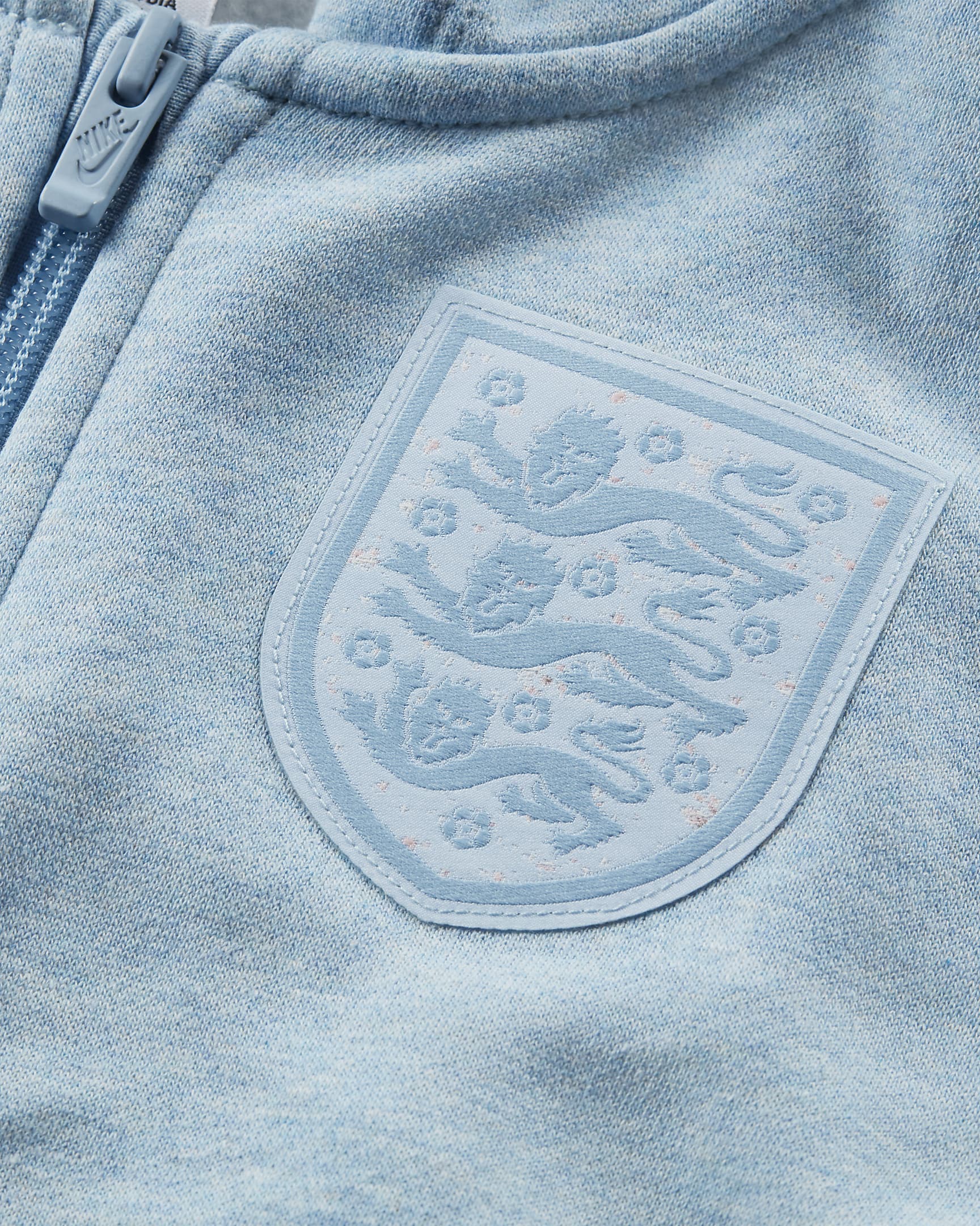 England Club Fleece Older Kids' FullZip Hoodie. Nike UK