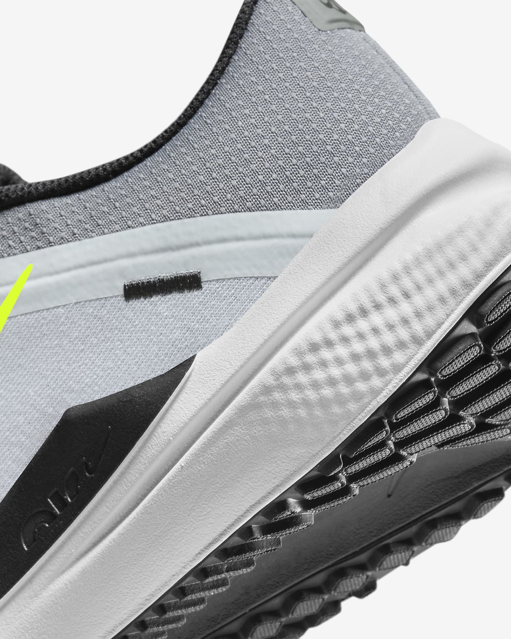 Nike Winflo 10 Men's Road Running Shoes - Wolf Grey/Smoke Grey/Black/Volt