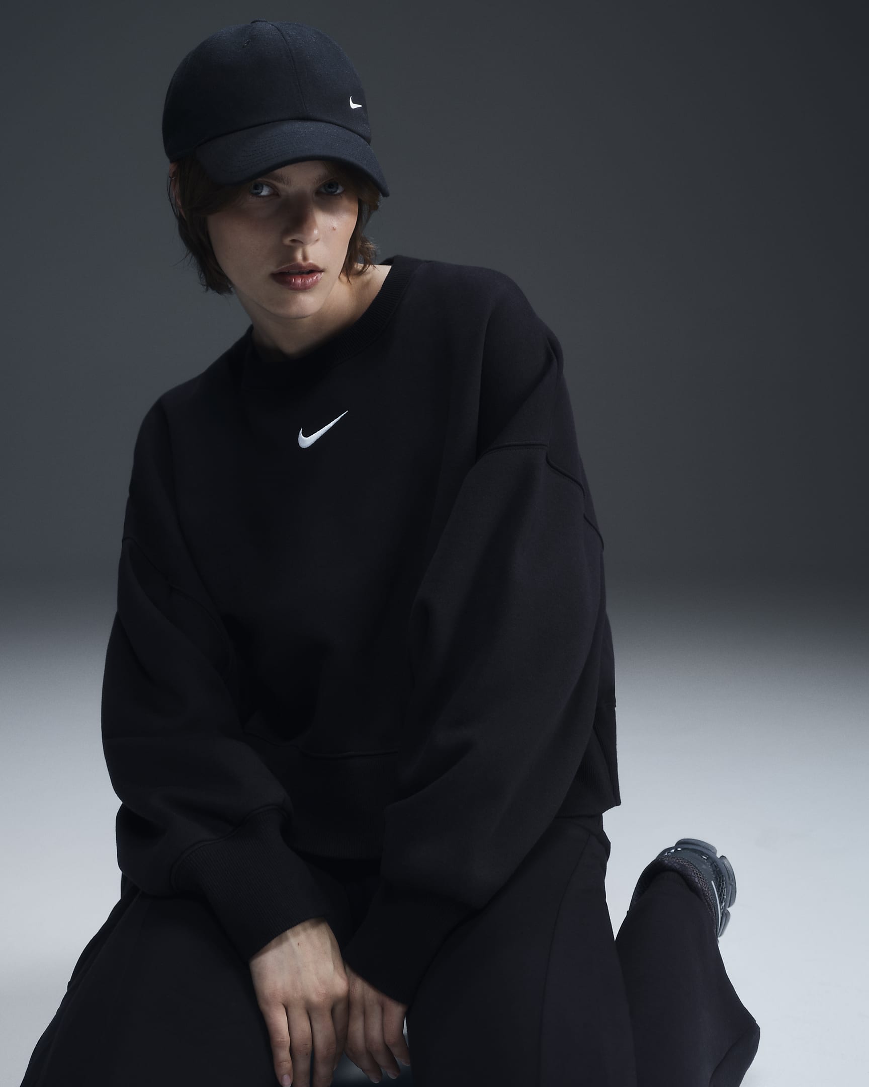 Nike Sportswear Phoenix Fleece extra oversized sweatshirt met ronde hals voor dames - Zwart/Sail