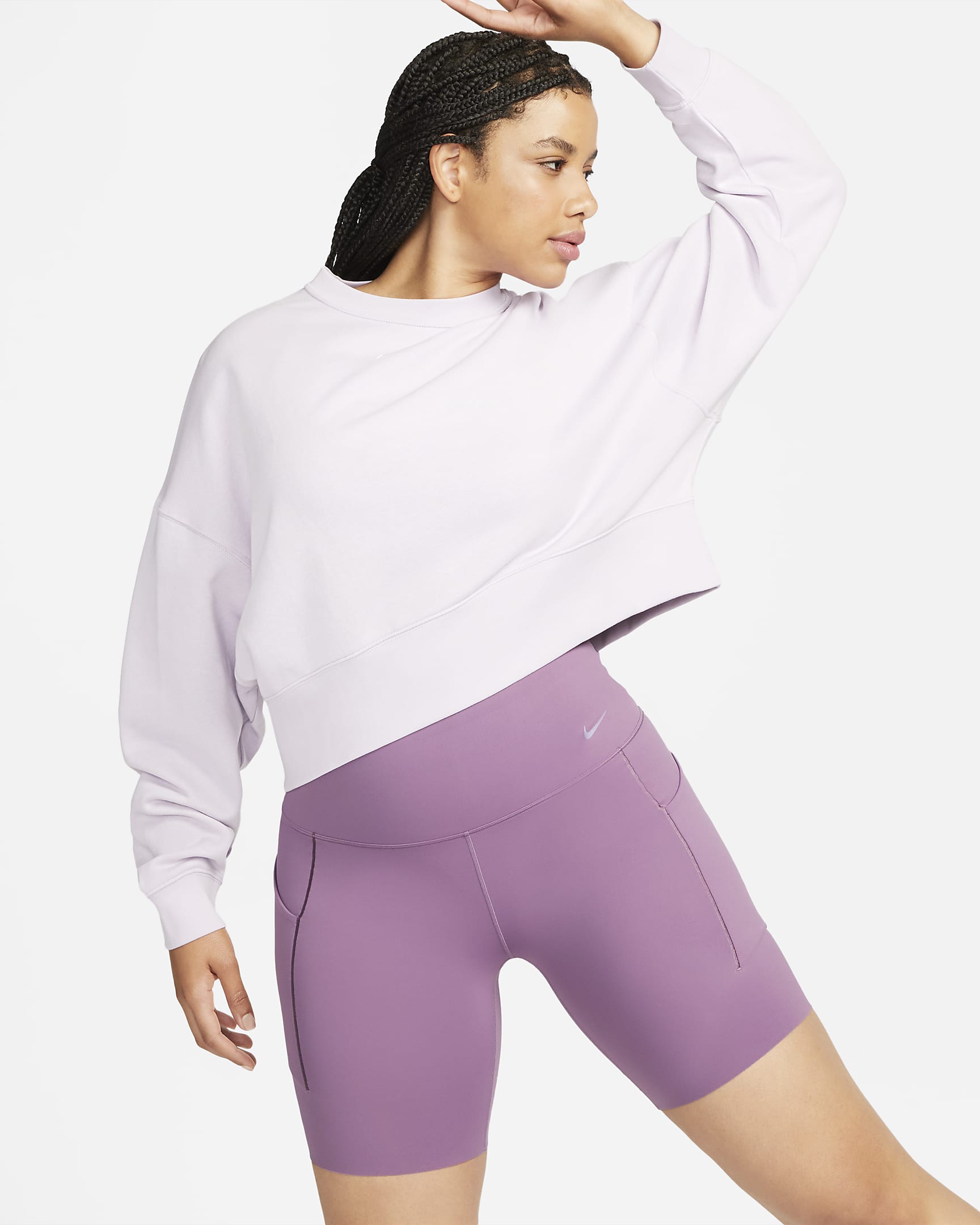 Shorts de ciclismo con bolsillos de 20 cm de tiro alto y media sujeción para mujer Nike Universa - Polvo violeta/Negro