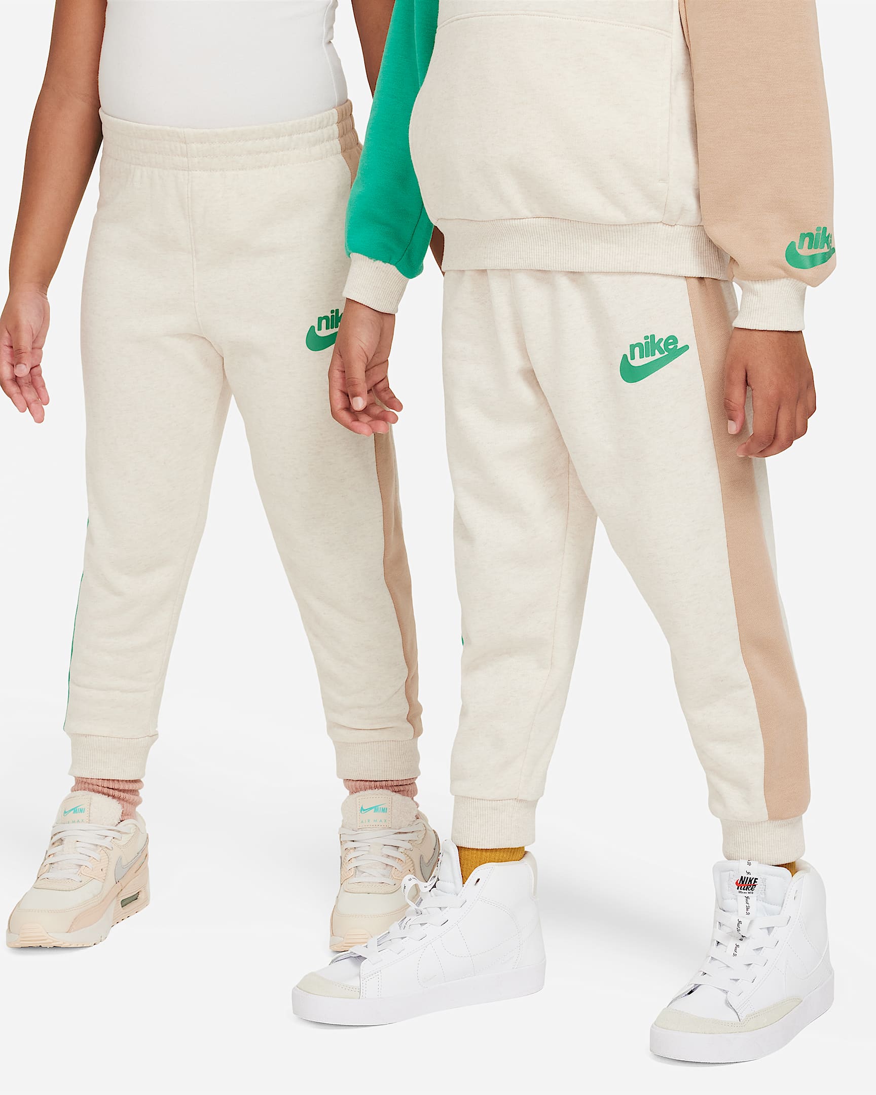 cropped jogger set nike