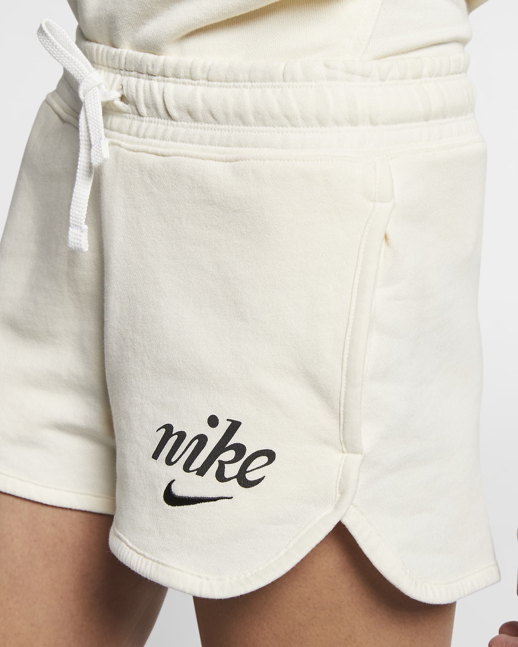 Short Nike Sportswear pour Femme - Pale Ivory/Summit White/Noir