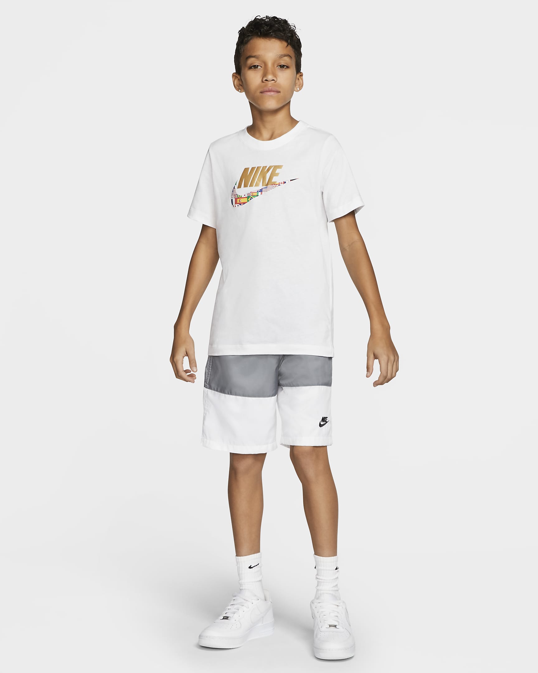 Nike Sportswear Big Kids’ T-Shirt. Nike JP