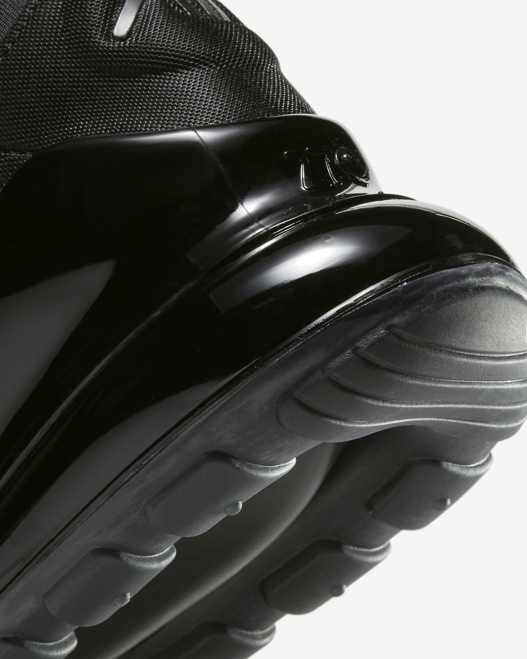 Chaussures Nike Air Max 270 pour homme - Noir/Noir/Noir