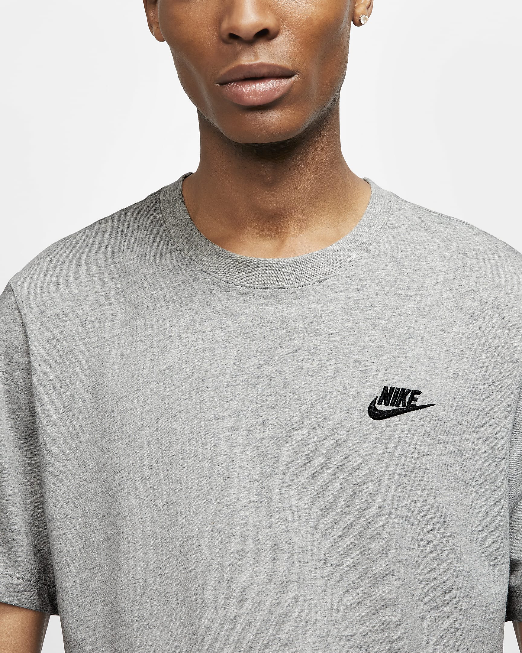 Nike Sportswear Club Men's T-Shirt - Dark Grey Heather/Black