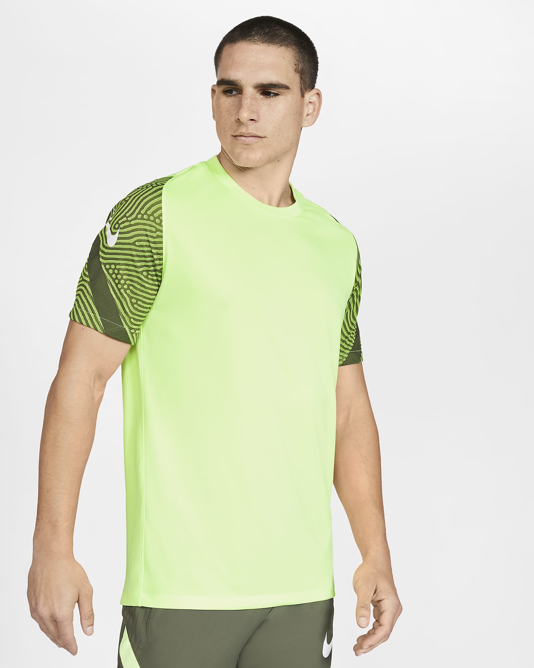 Nike Dri-FIT Strike Men's Short-Sleeve Football Top. Nike CA