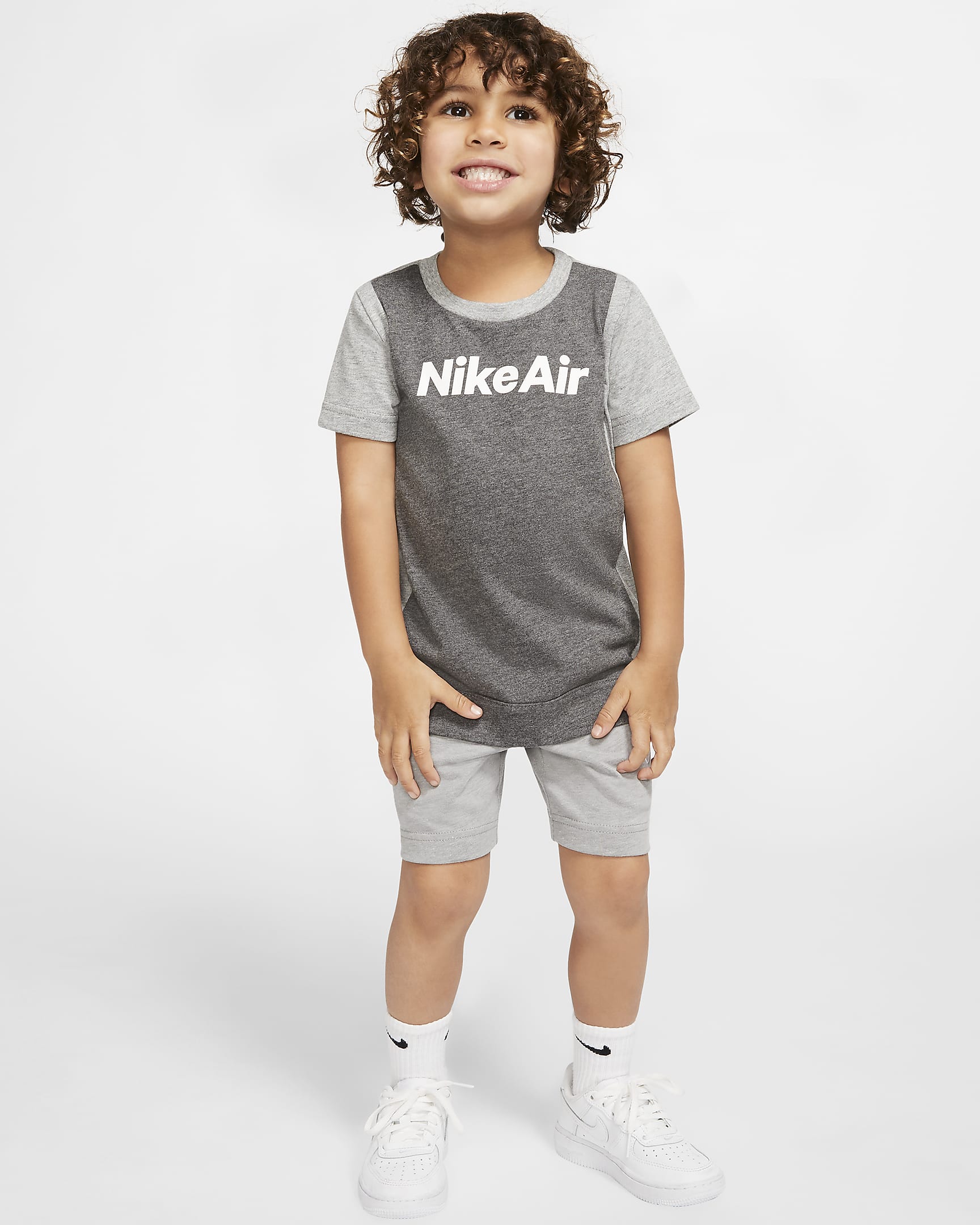Shorts para niños pequeños Nike Sportswear Club. Nike.com