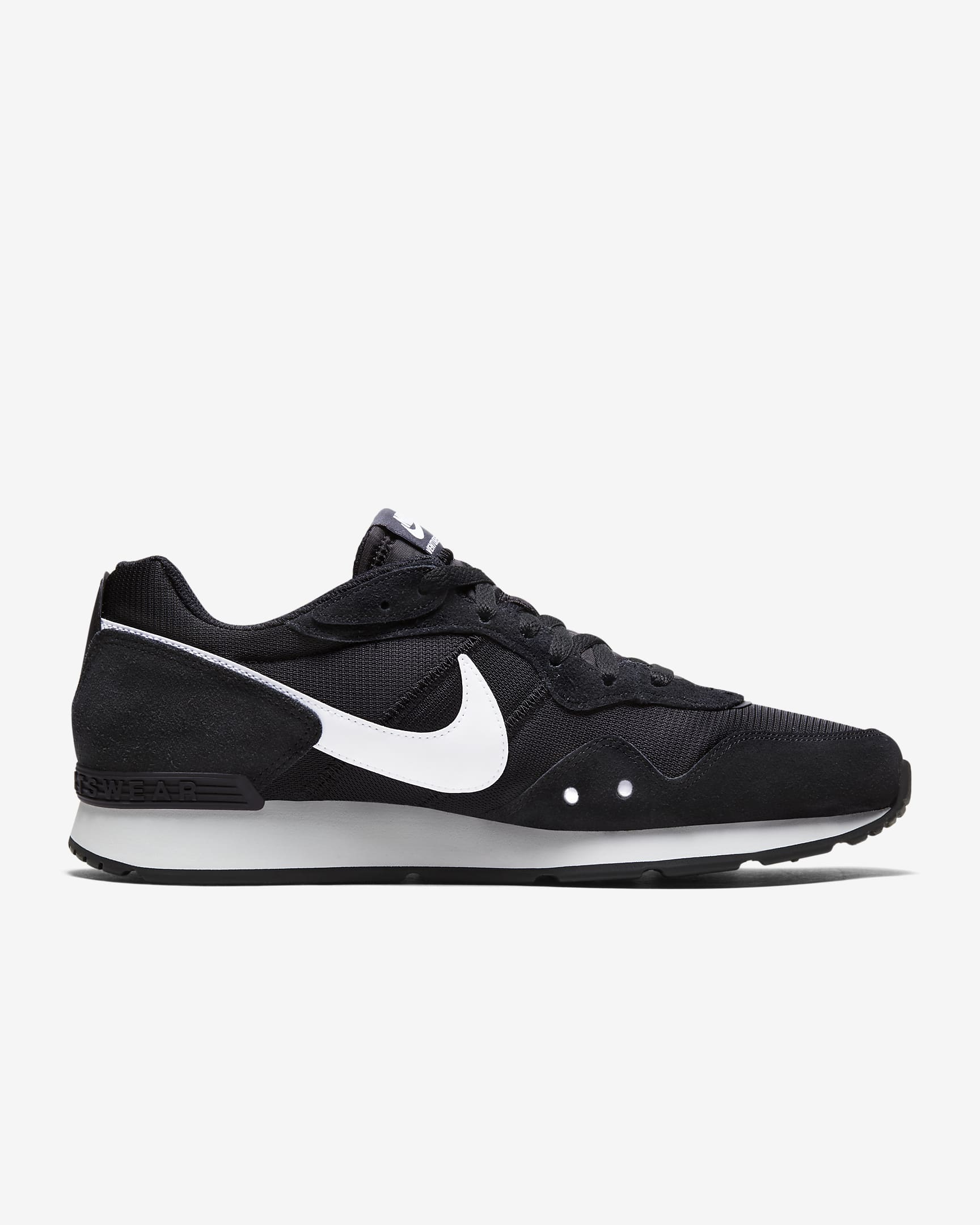 Nike Venture Runner Men's Shoe - Black/Black/White