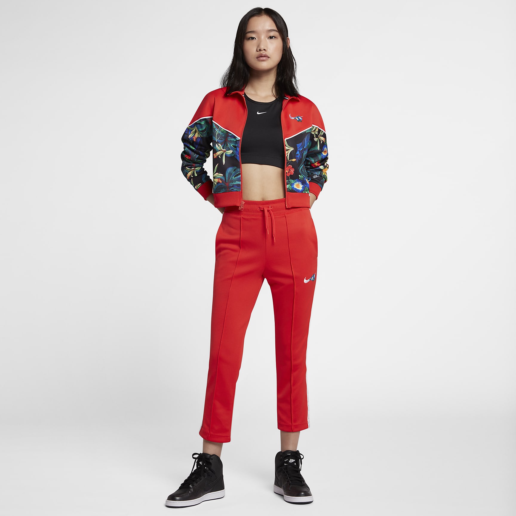 Nike Sportswear jakke for dame - Light Crimson/Svart/Hvit