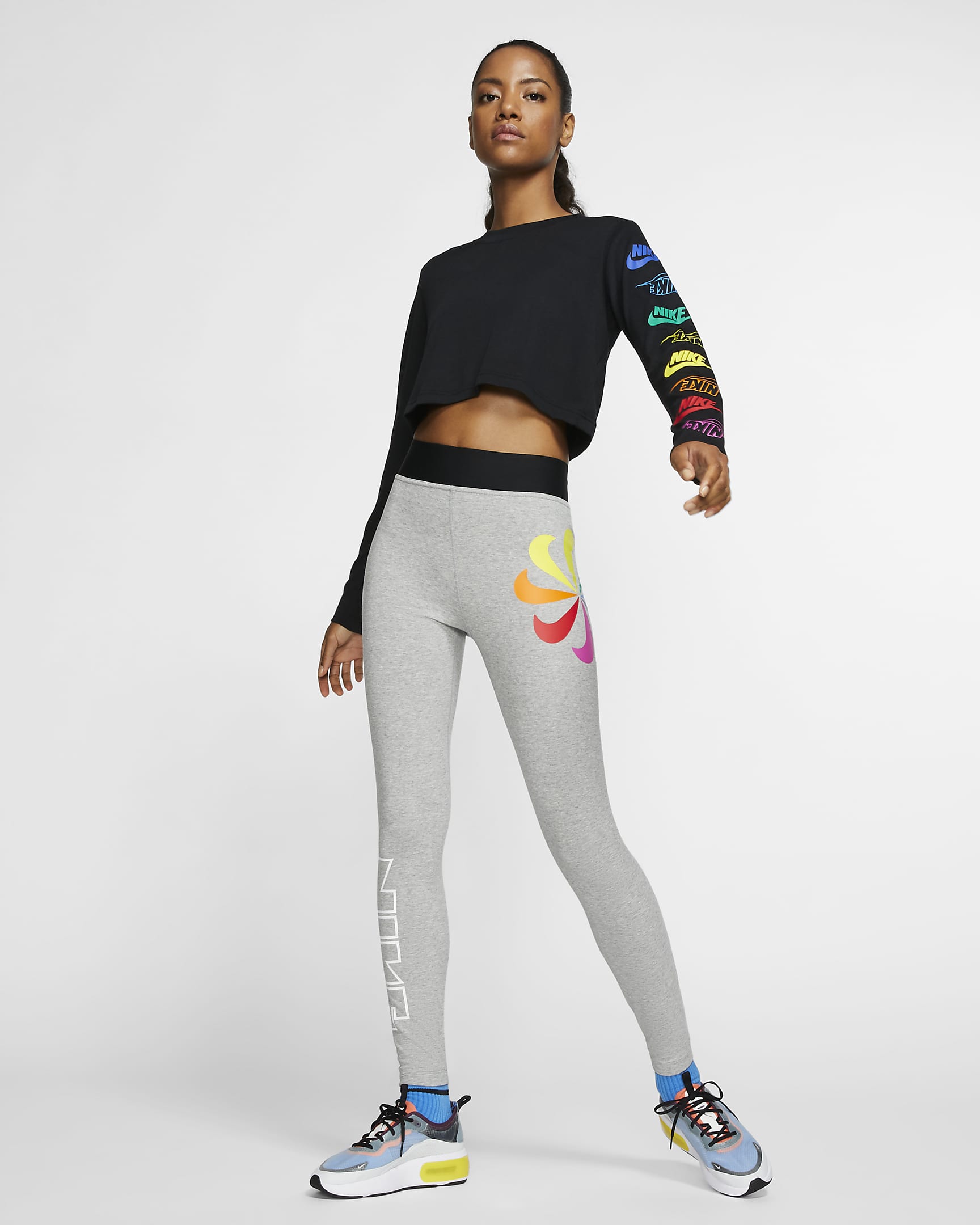 Nike Sportswear Women's Long-Sleeve T-Shirt. Nike AU